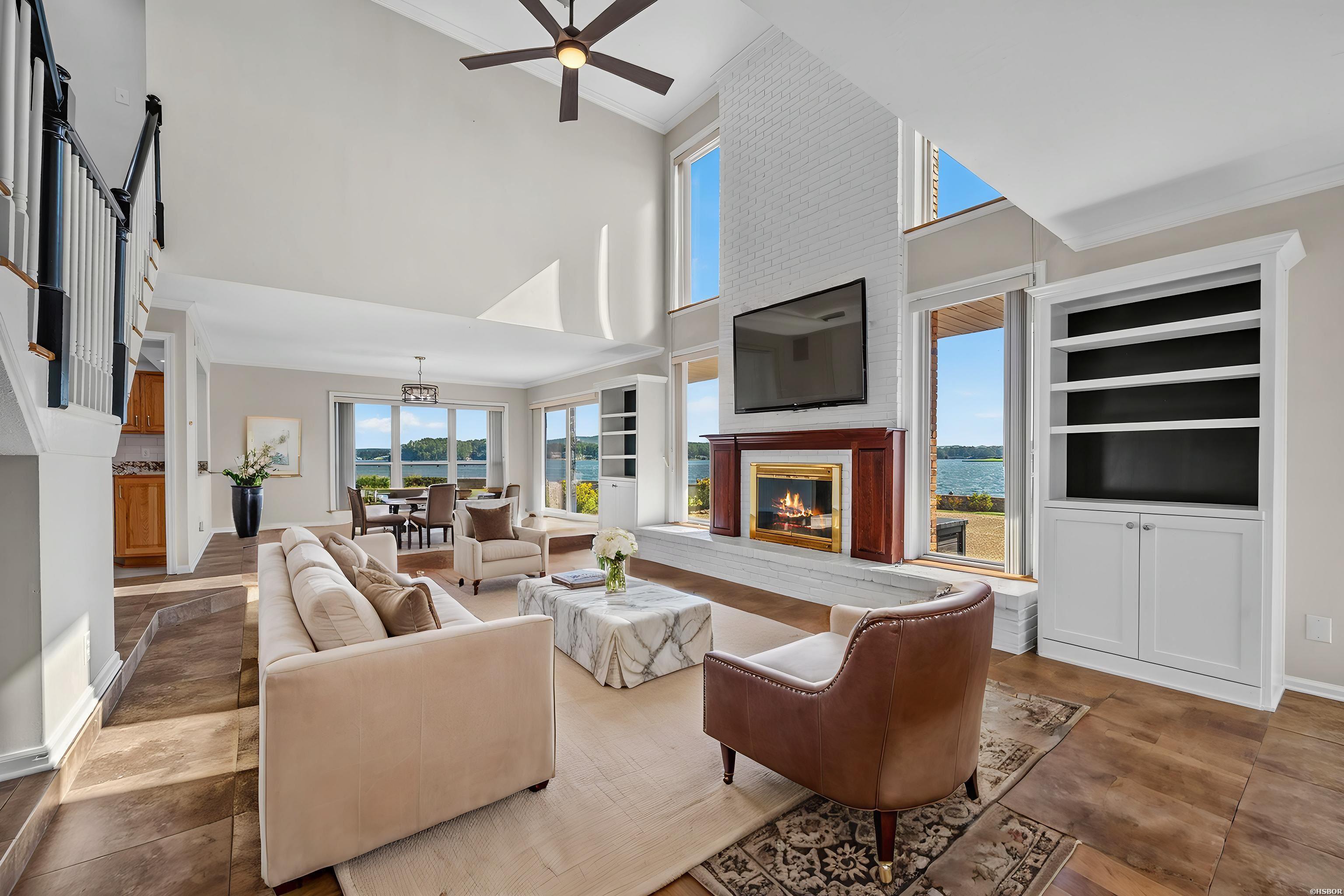 1201 Lakeshore Drive Property Photo 6