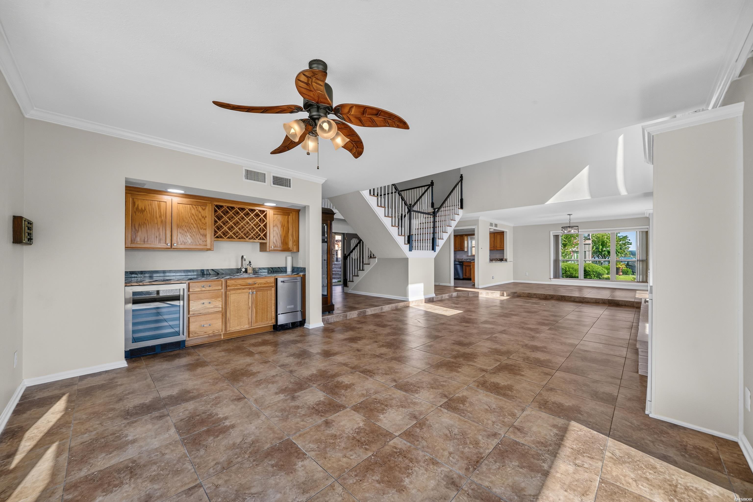1201 Lakeshore Drive Property Photo 10