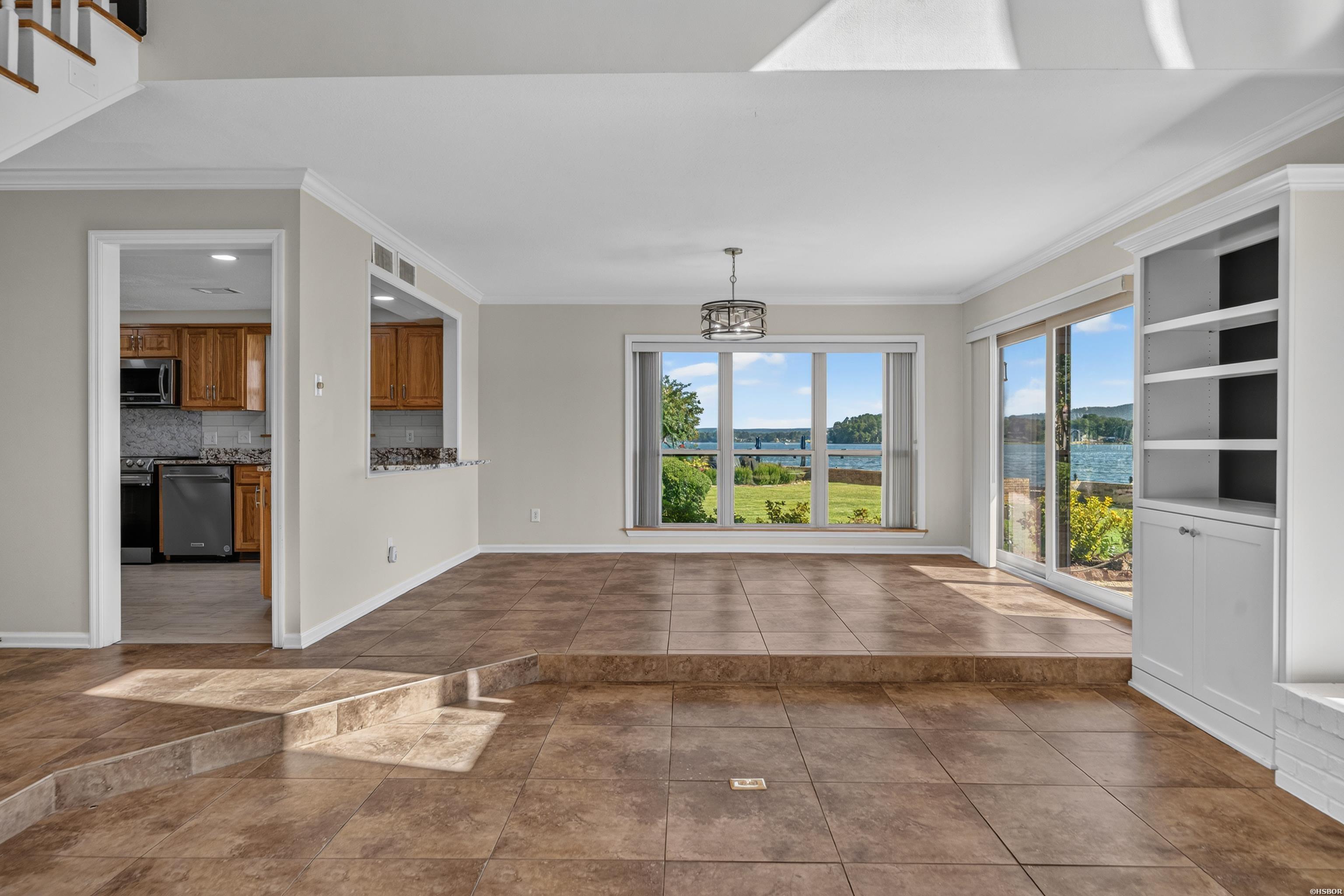 1201 Lakeshore Drive Property Photo 12
