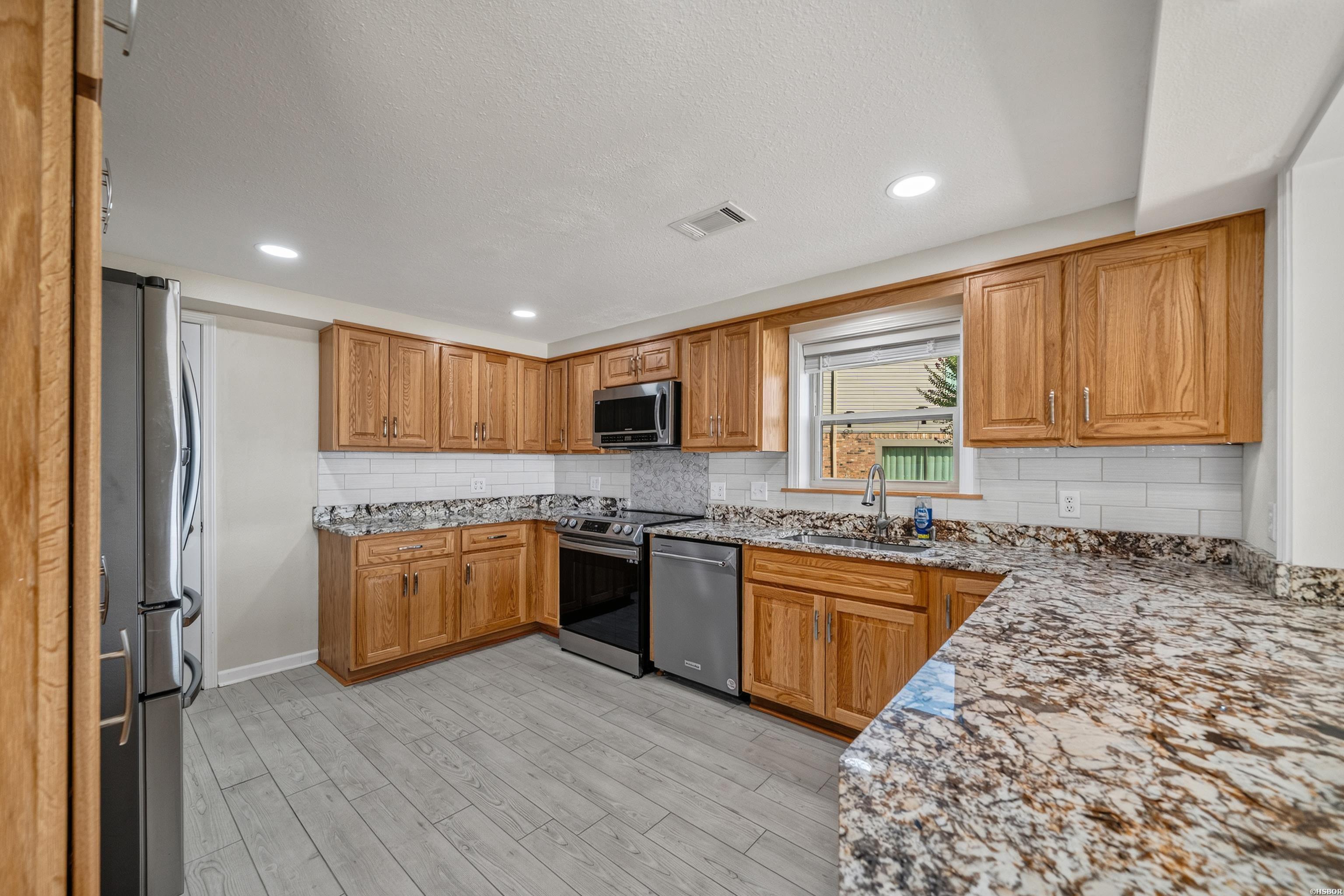 1201 Lakeshore Drive Property Photo 15