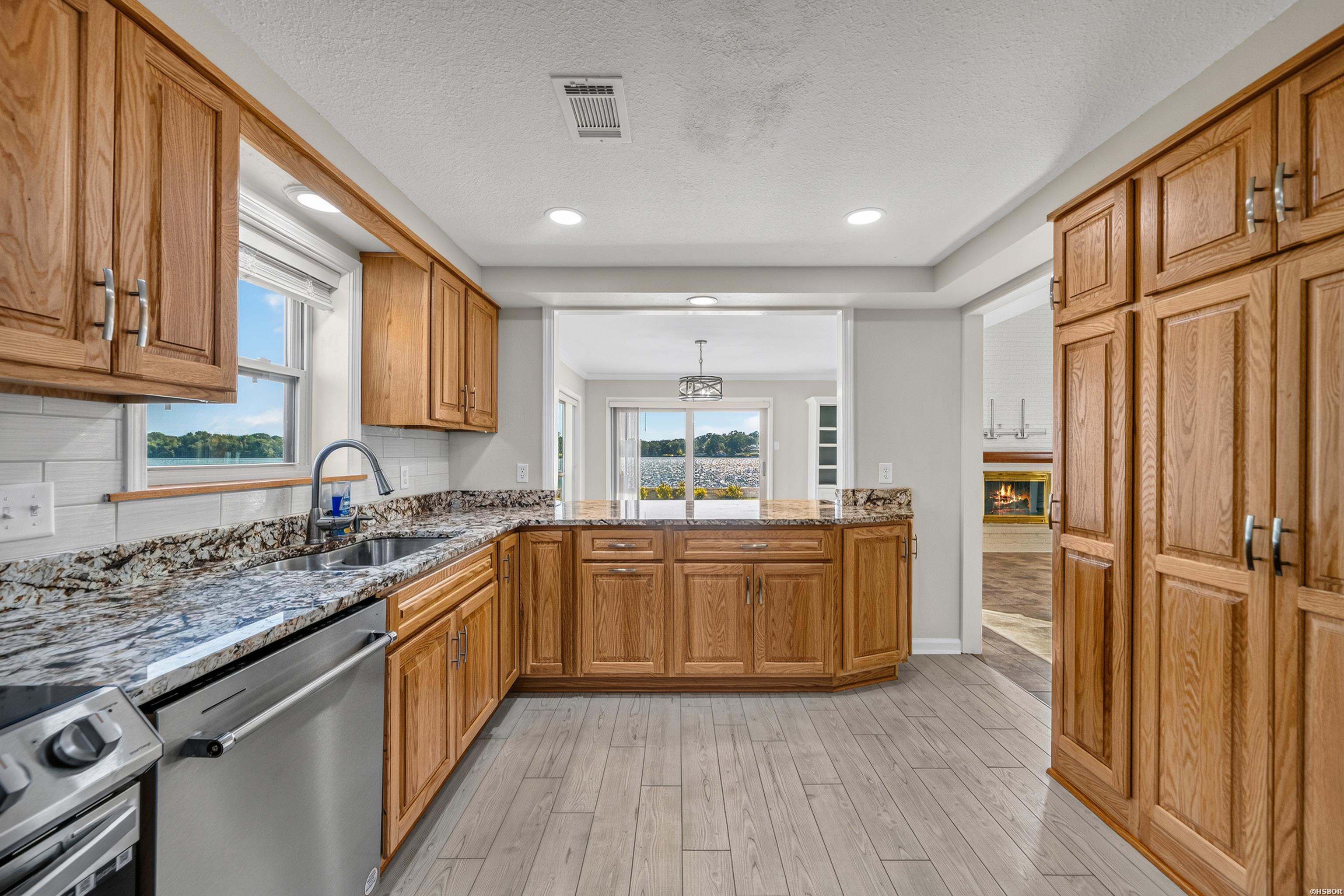 1201 Lakeshore Drive Property Photo 16