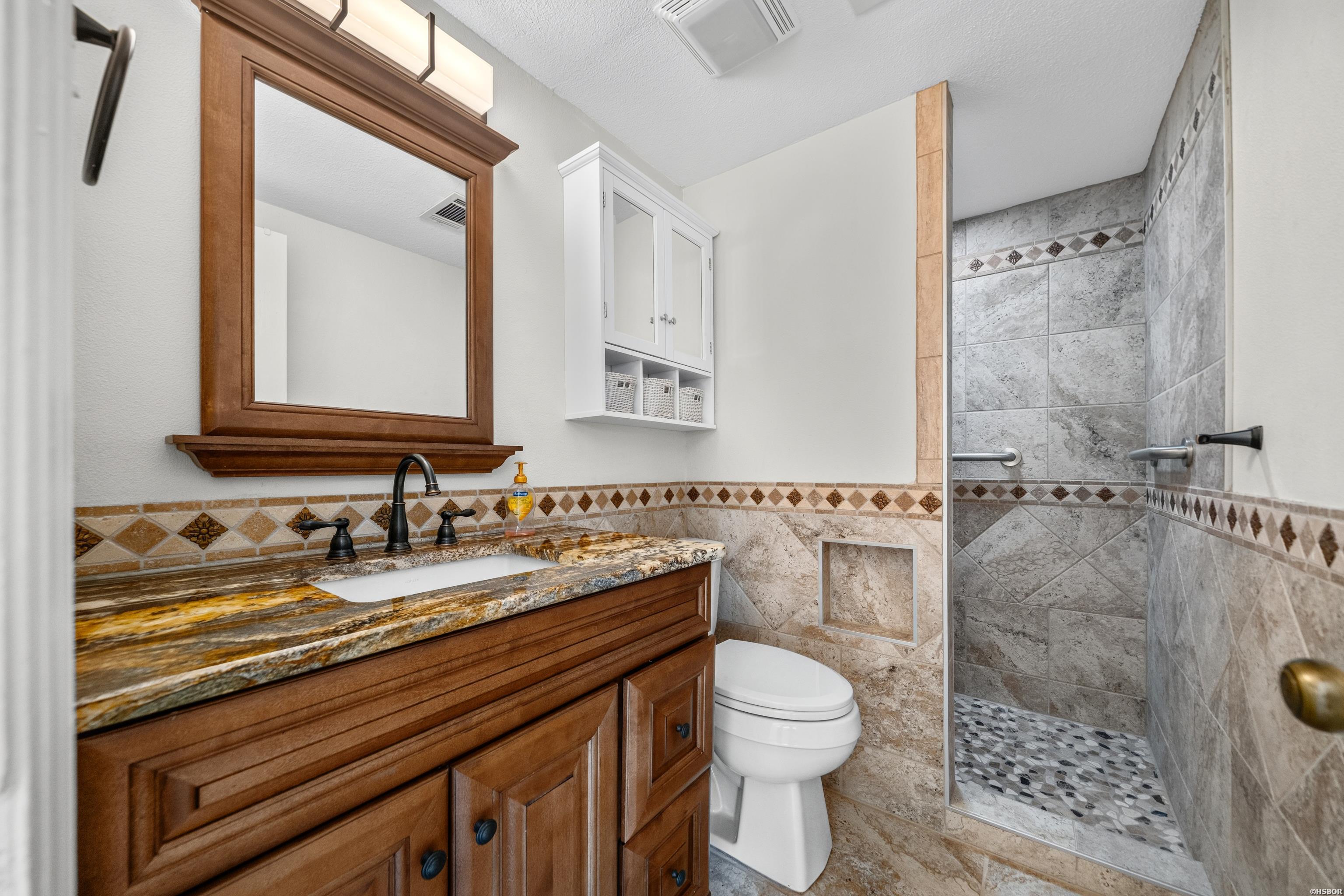 1201 Lakeshore Drive Property Photo 23