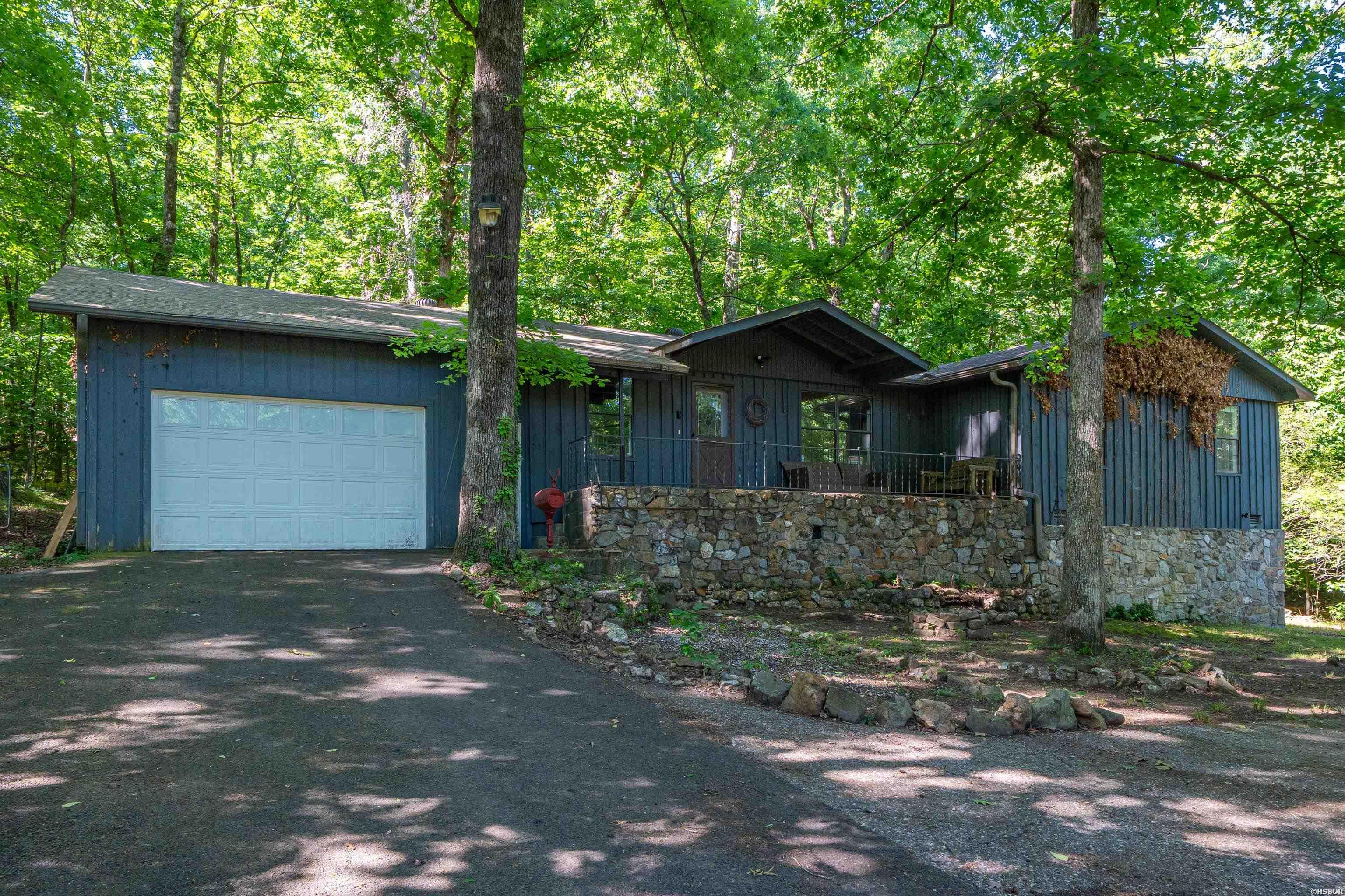 210 Lawrence Lane Property Photo 1