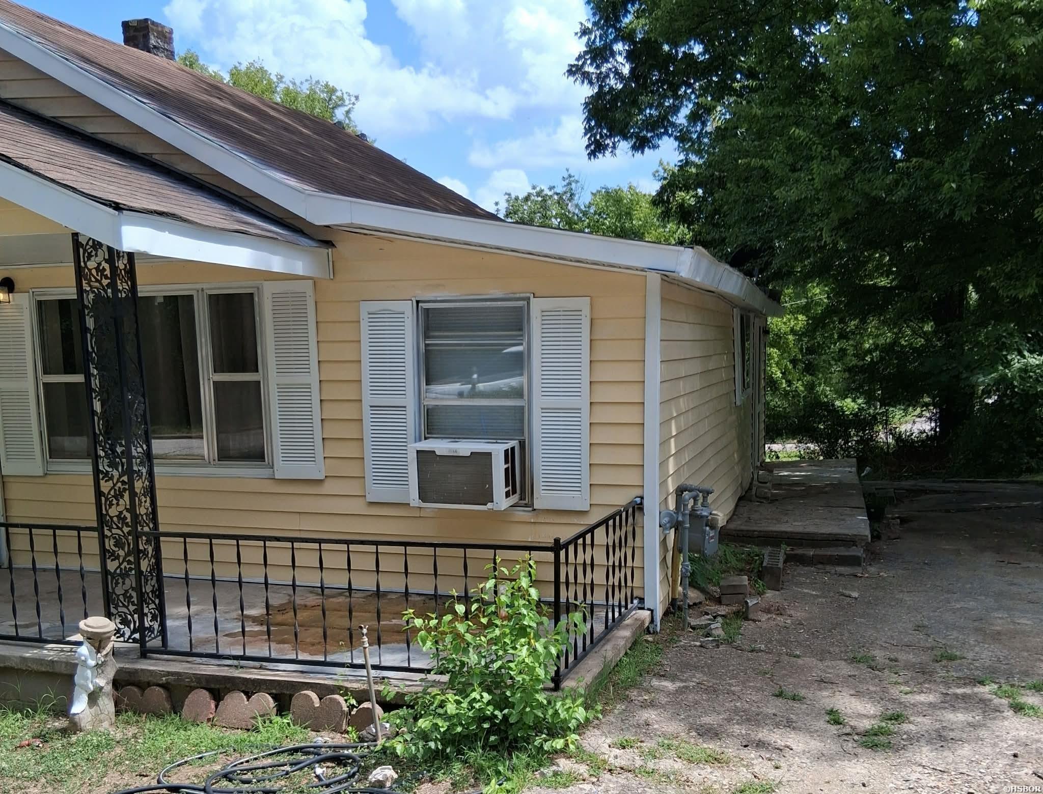200 Portland Street Property Photo 3