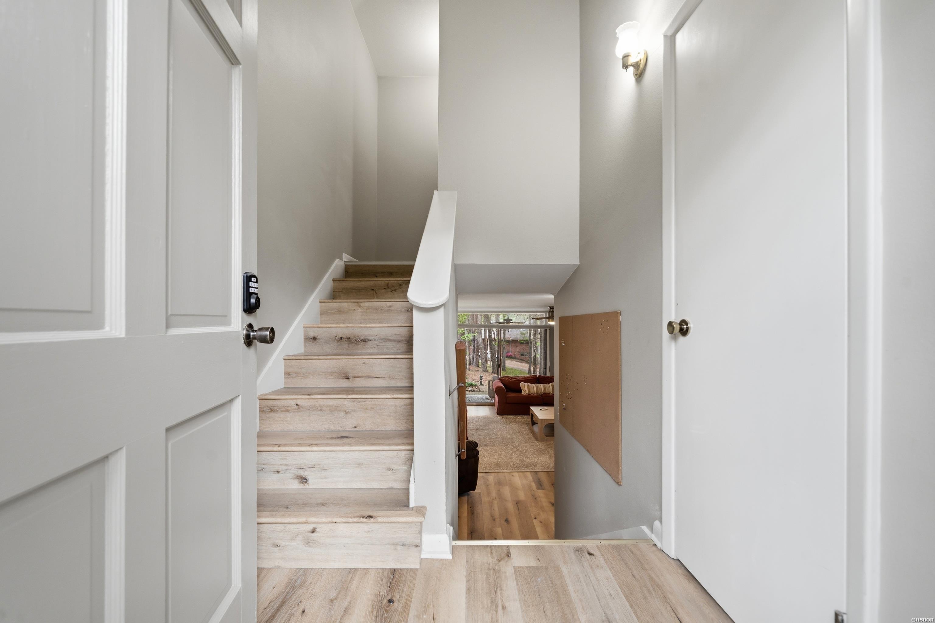 651 Peninsula Drive Property Photo 11