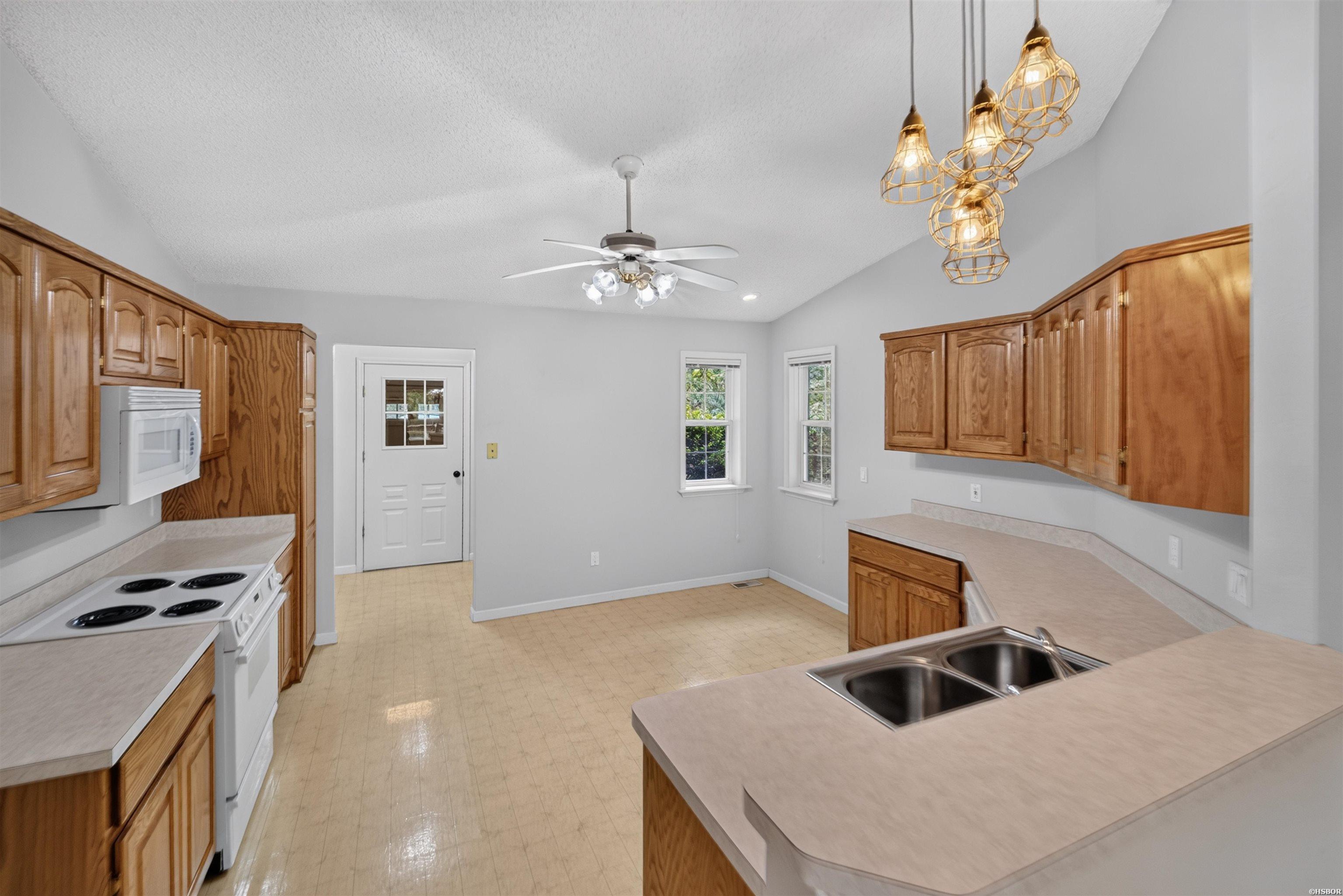 3 Rollo Lane Property Photo 6