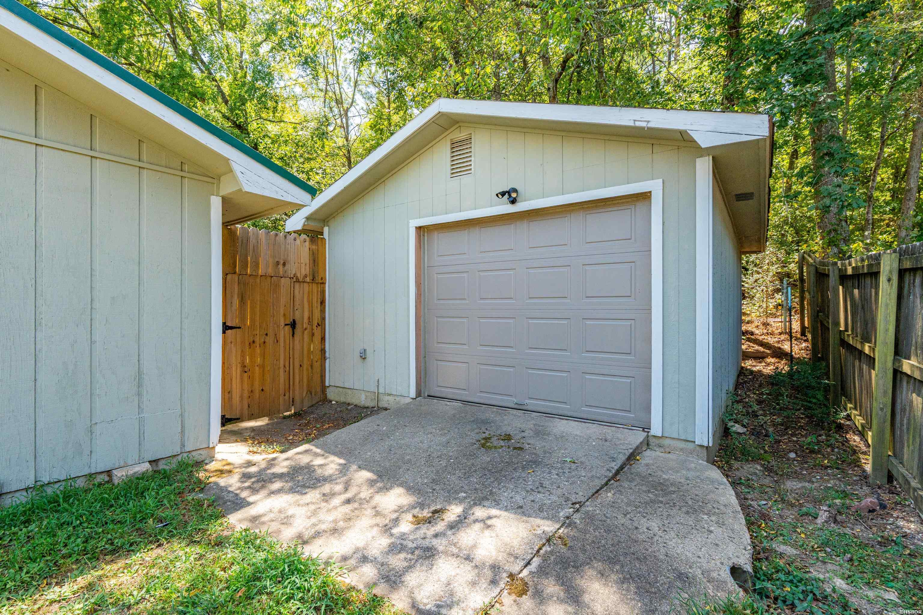 220 Long Beach Property Photo 29
