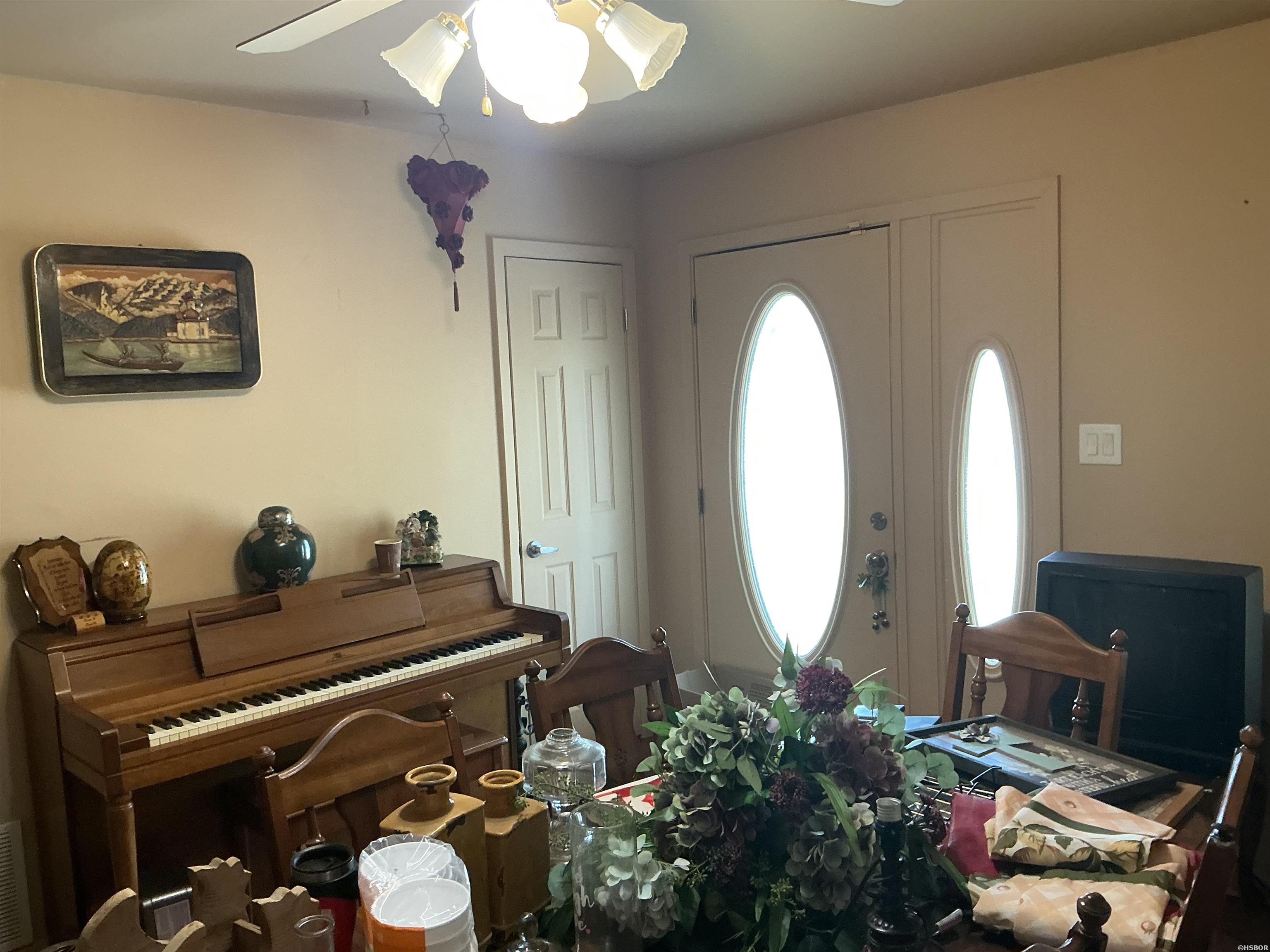 1200 E Bowles Street Property Photo 20