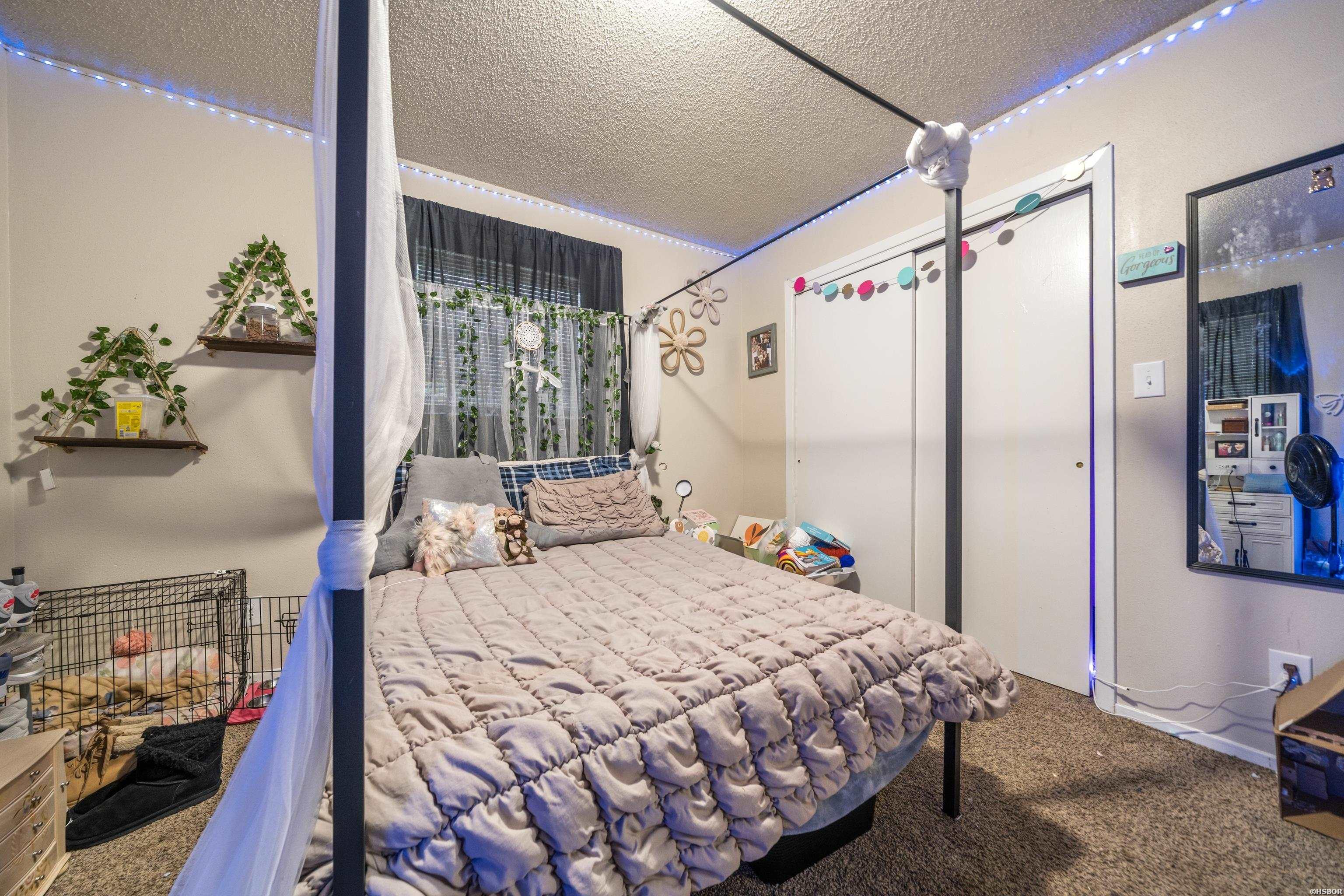 104 Clyde Property Photo 17