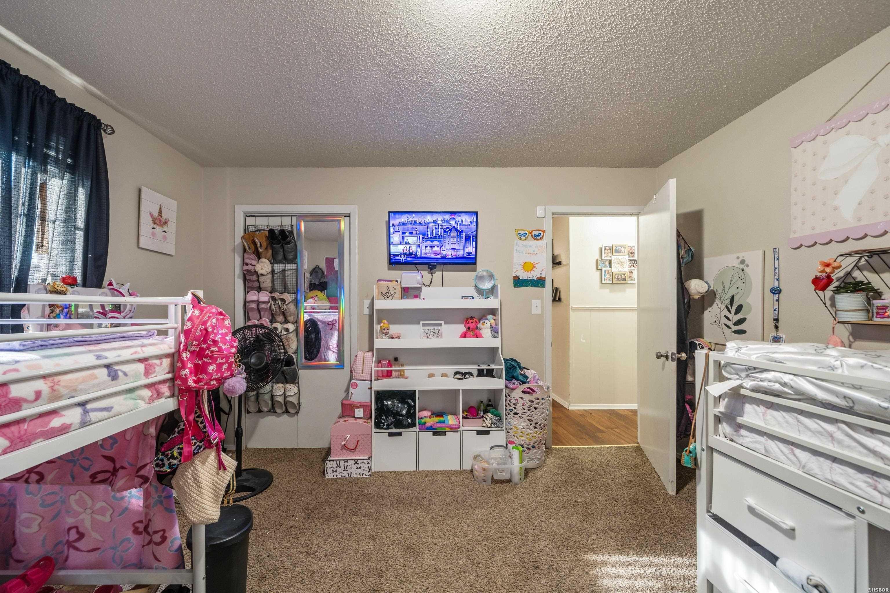 104 Clyde Property Photo 19