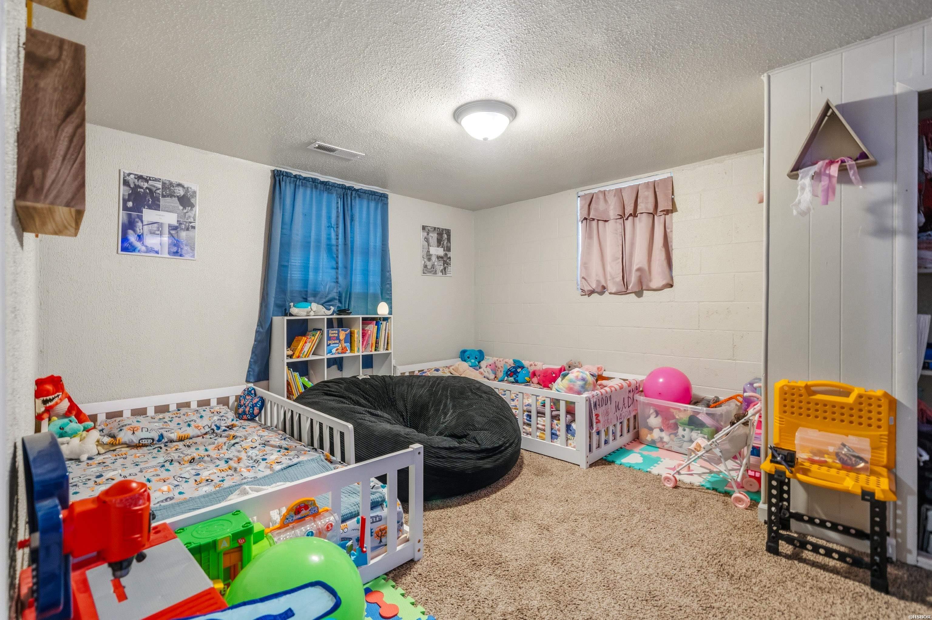 104 Clyde Property Photo 21