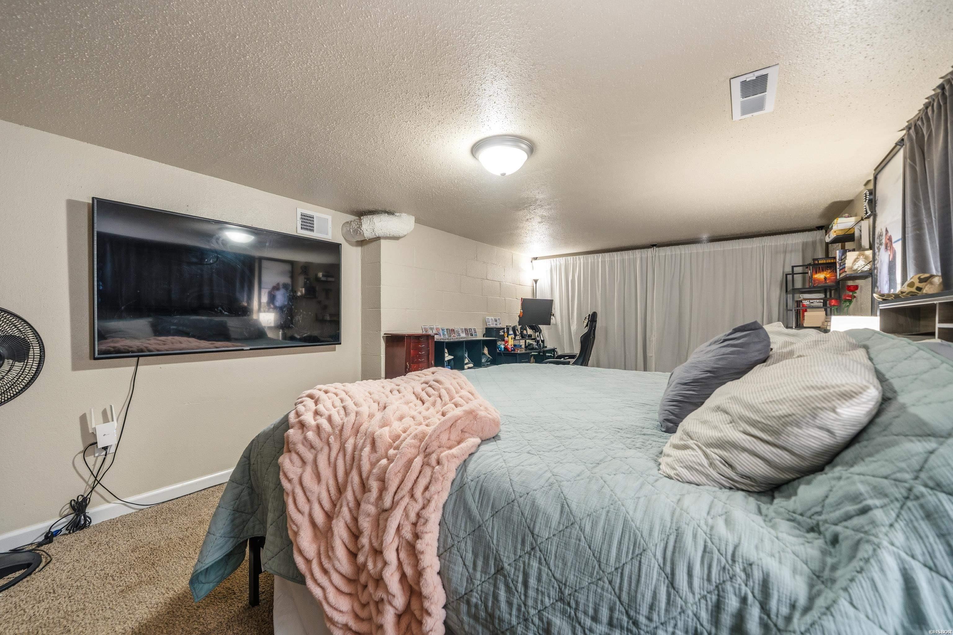 104 Clyde Property Photo 26