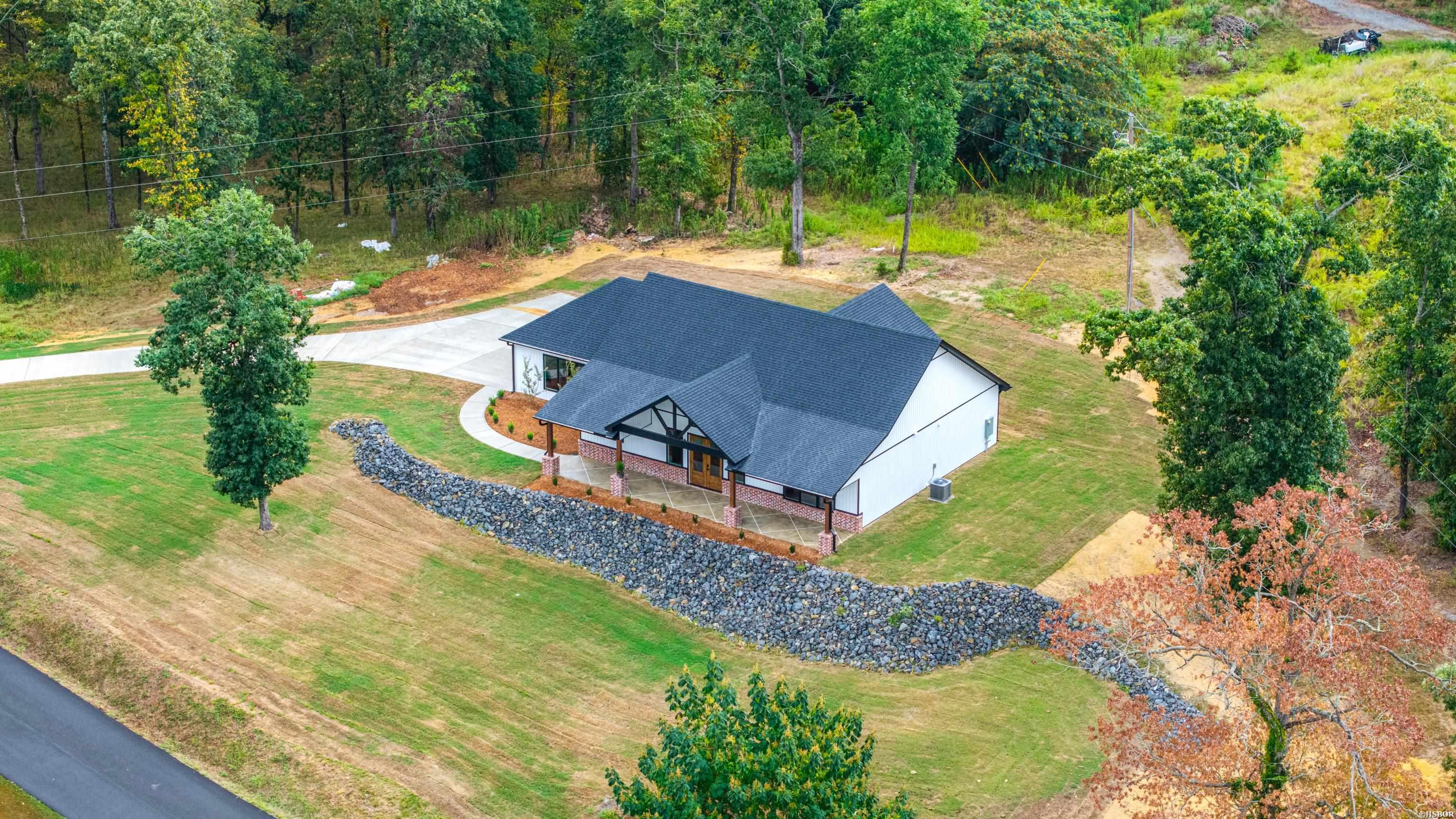 580 Charlie Stover Property Photo 2