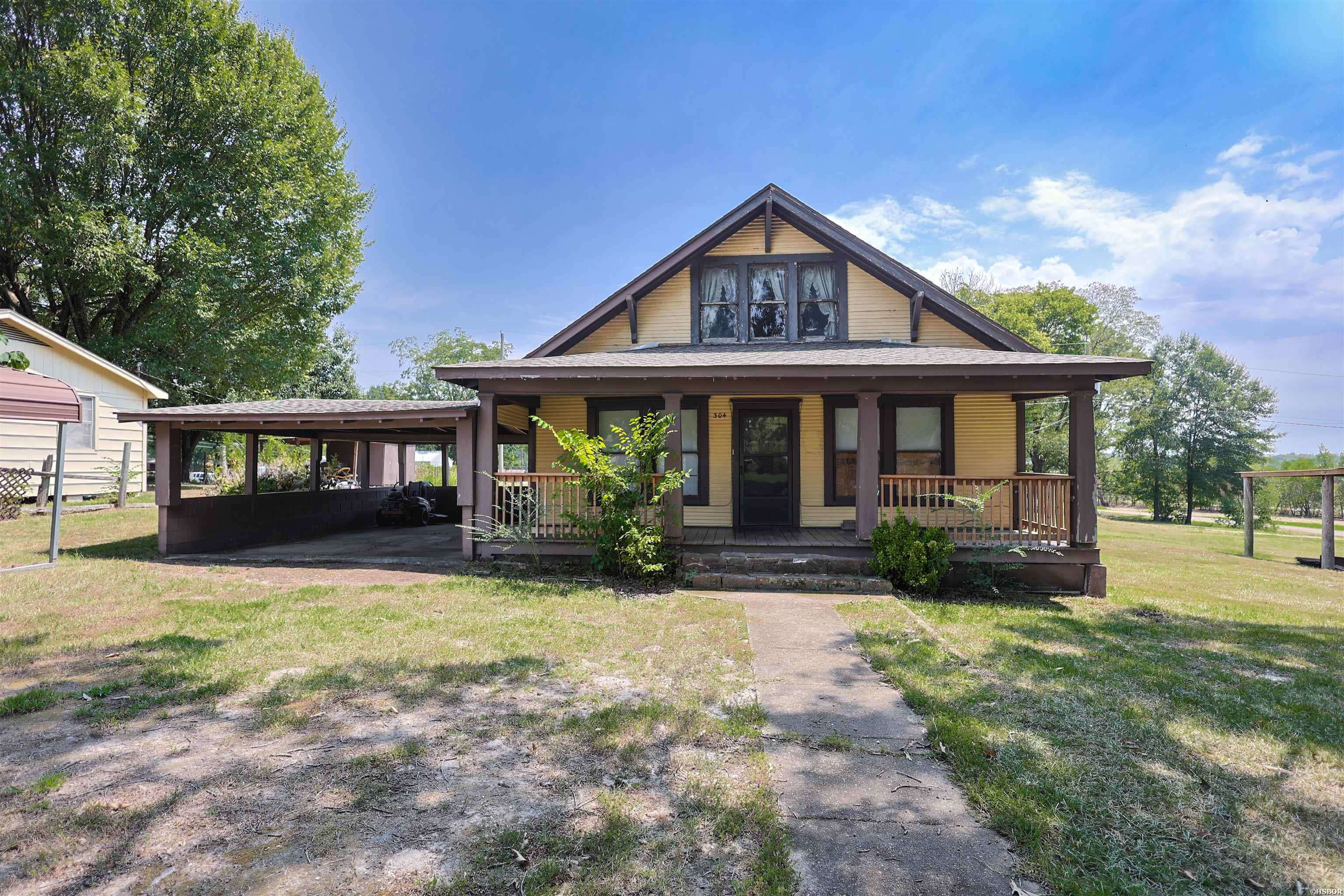 304 Bock Avenue Property Photo 1