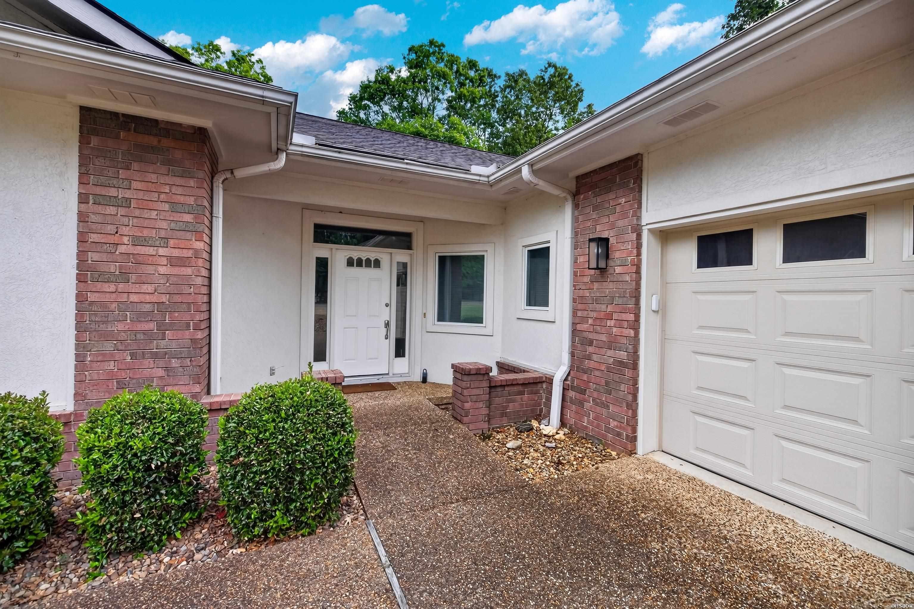 3 Magellan Circle Property Photo 4