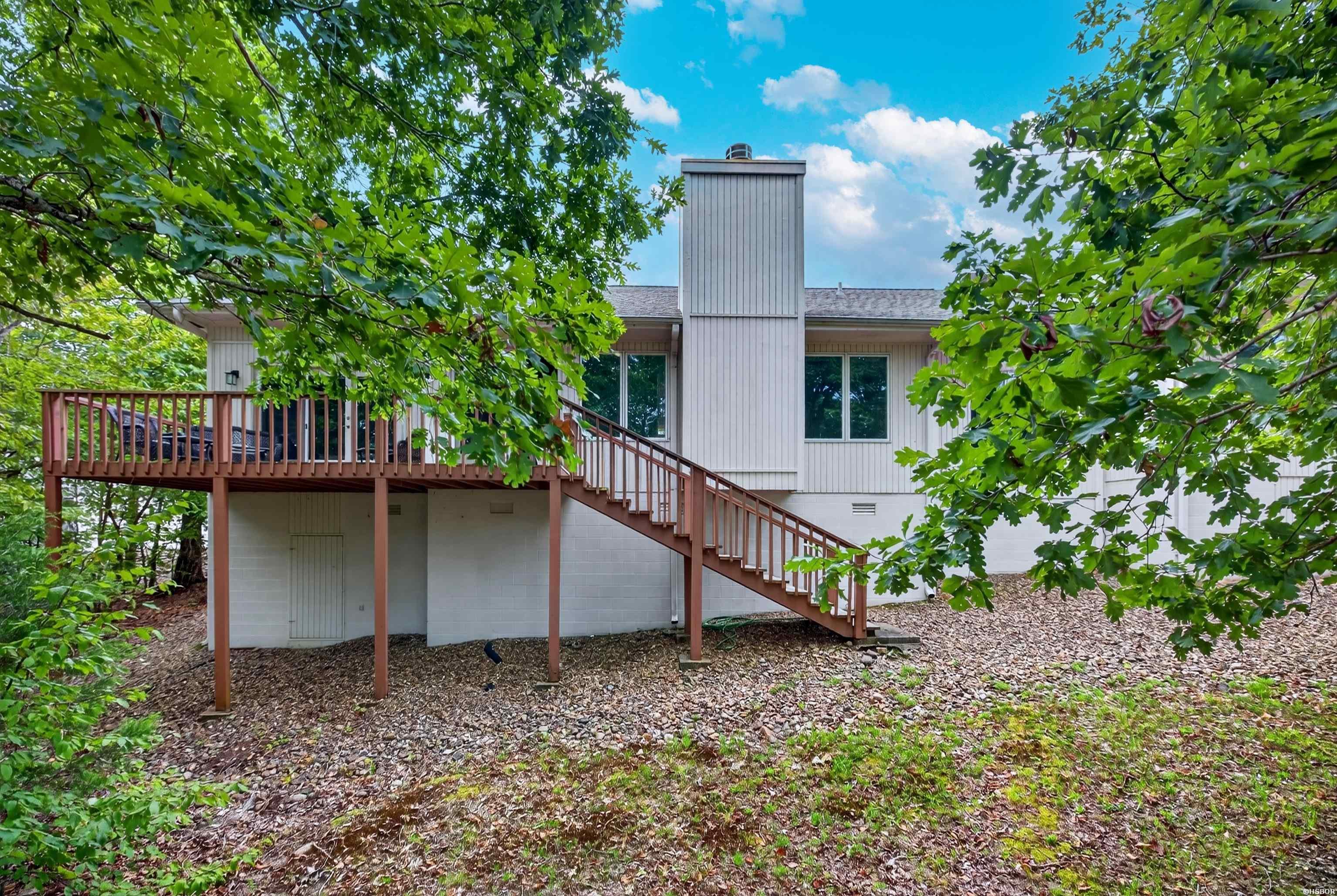 3 Magellan Circle Property Photo 5