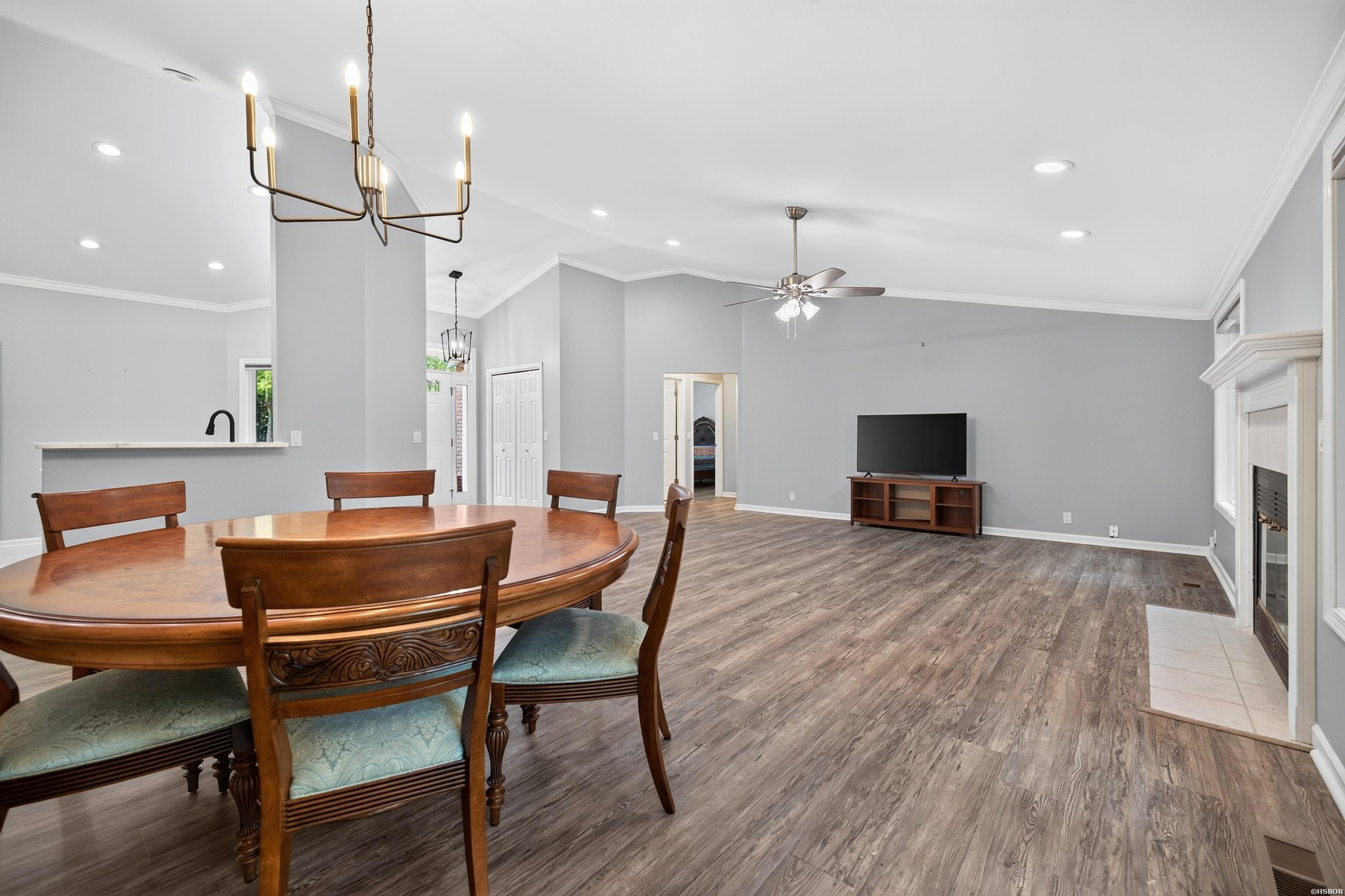 3 Magellan Circle Property Photo 12