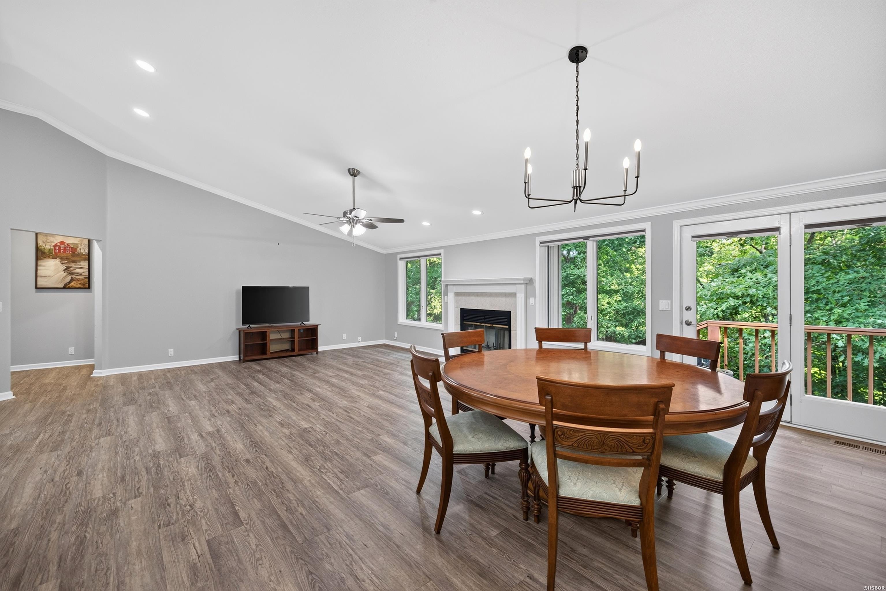 3 Magellan Circle Property Photo 13
