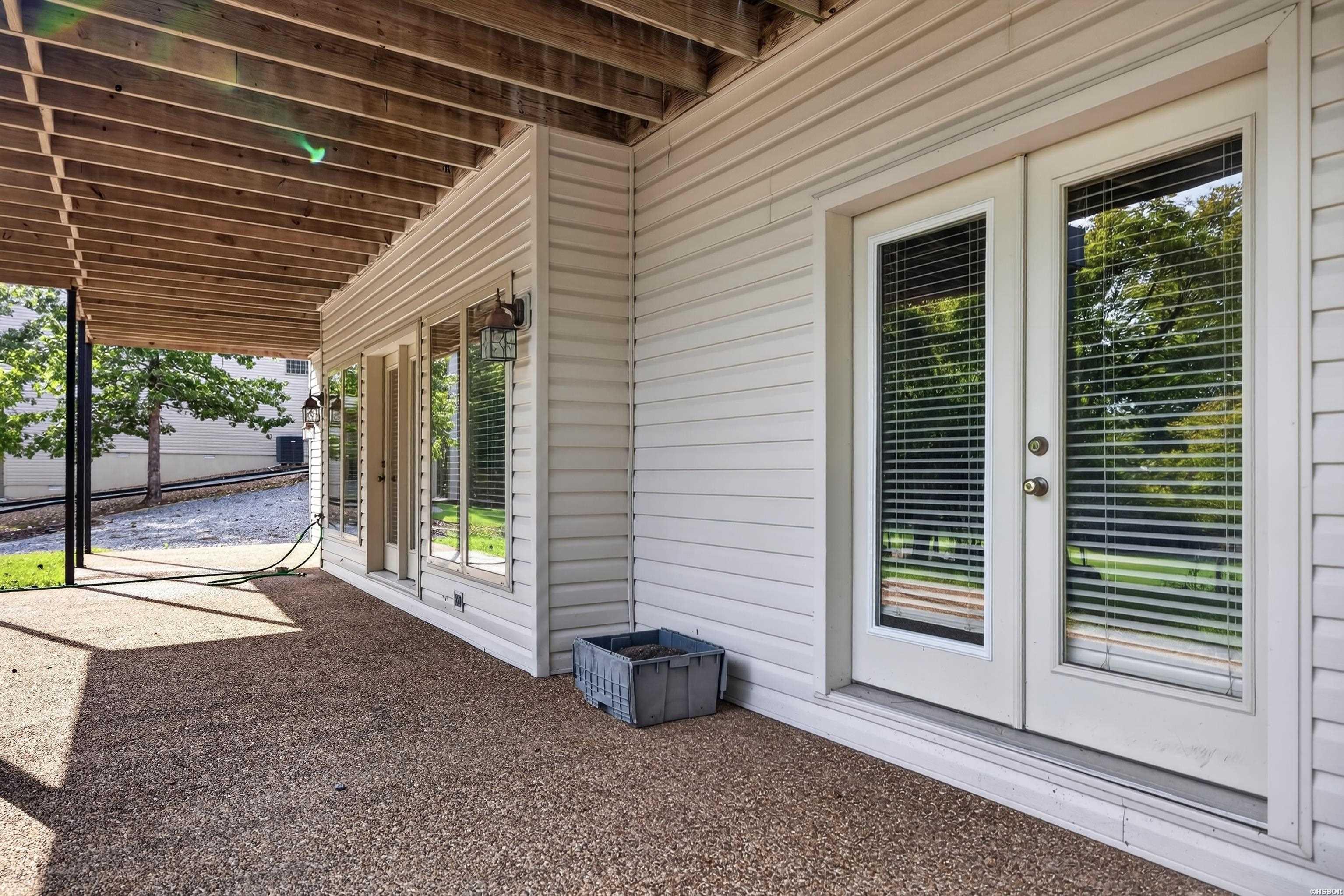 115 Pizarro Drive Property Photo 3