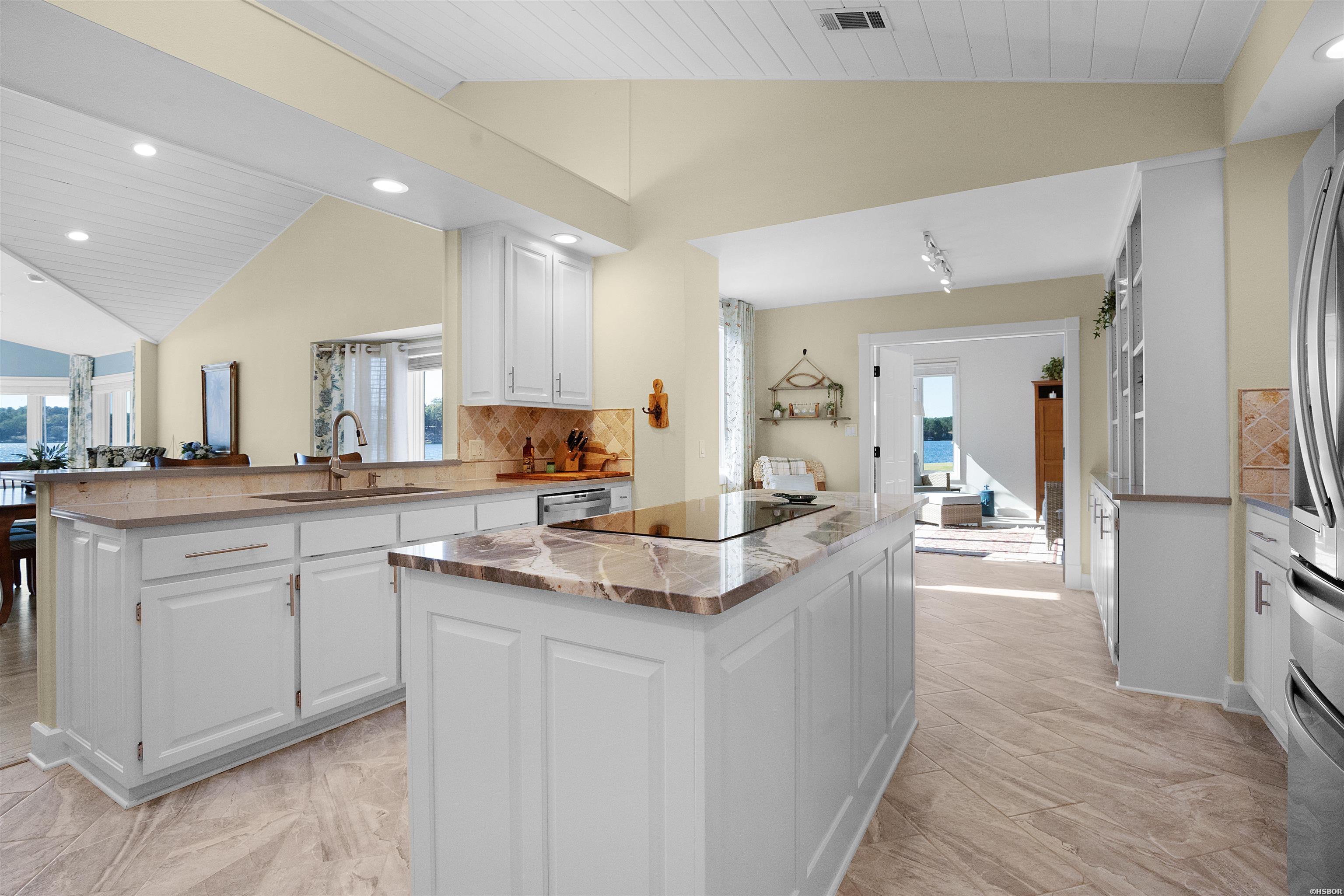 13 Adoracion Point Property Photo 15