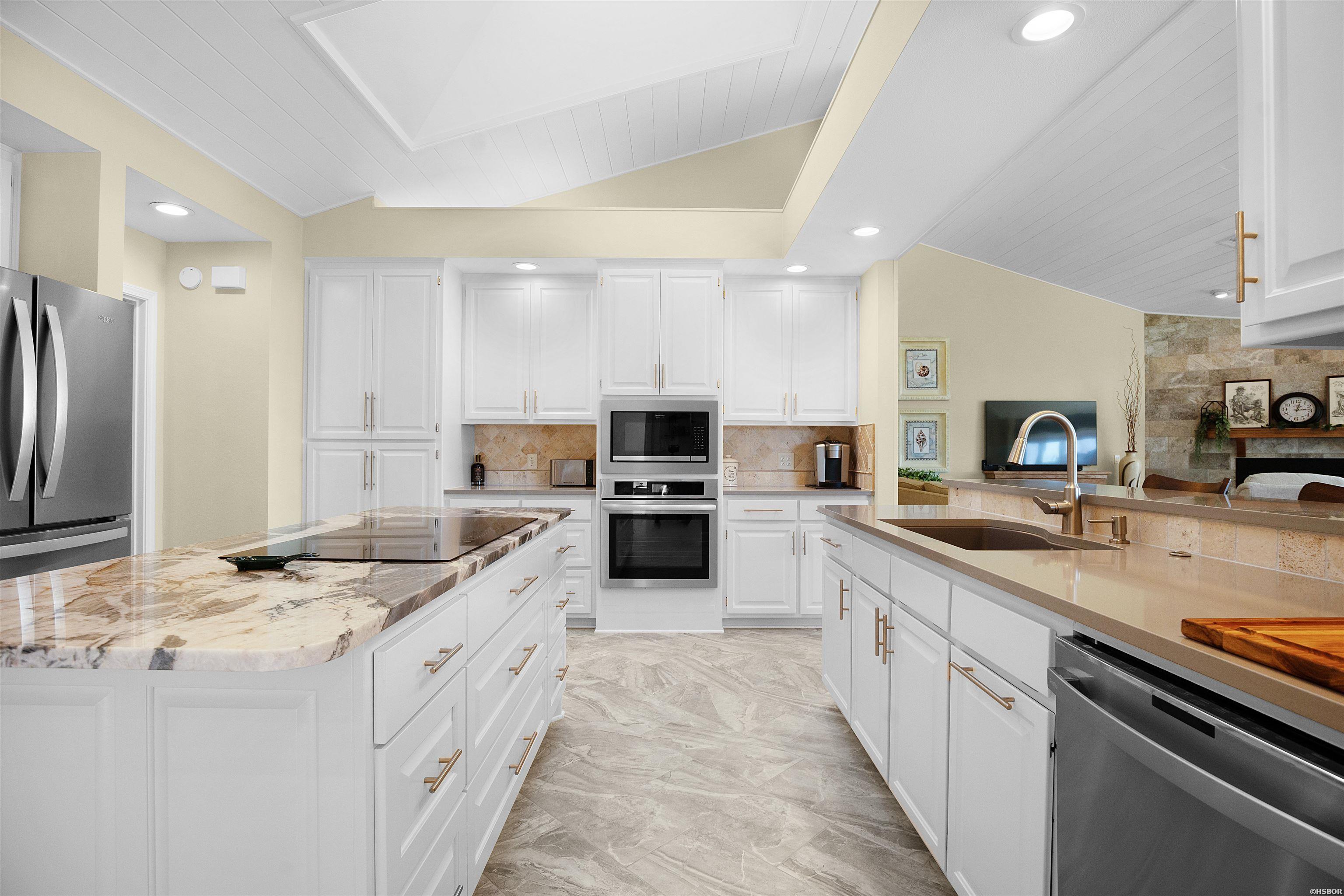 13 Adoracion Point Property Photo 16