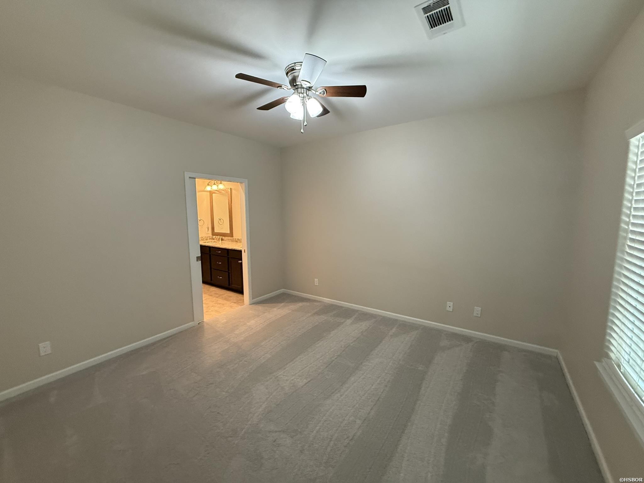 102 Sunflower Street Property Photo 6