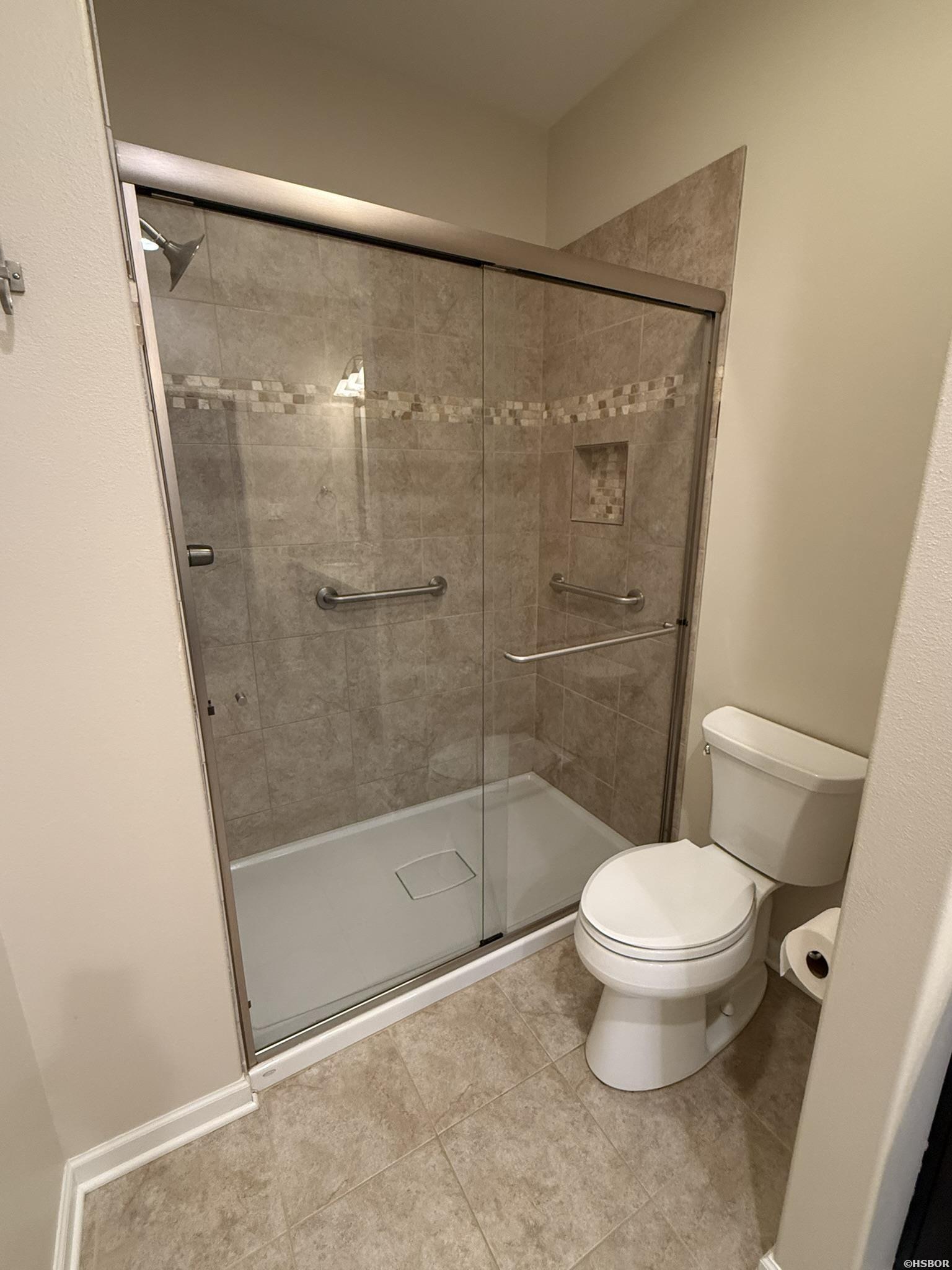 102 Sunflower Street Property Photo 8