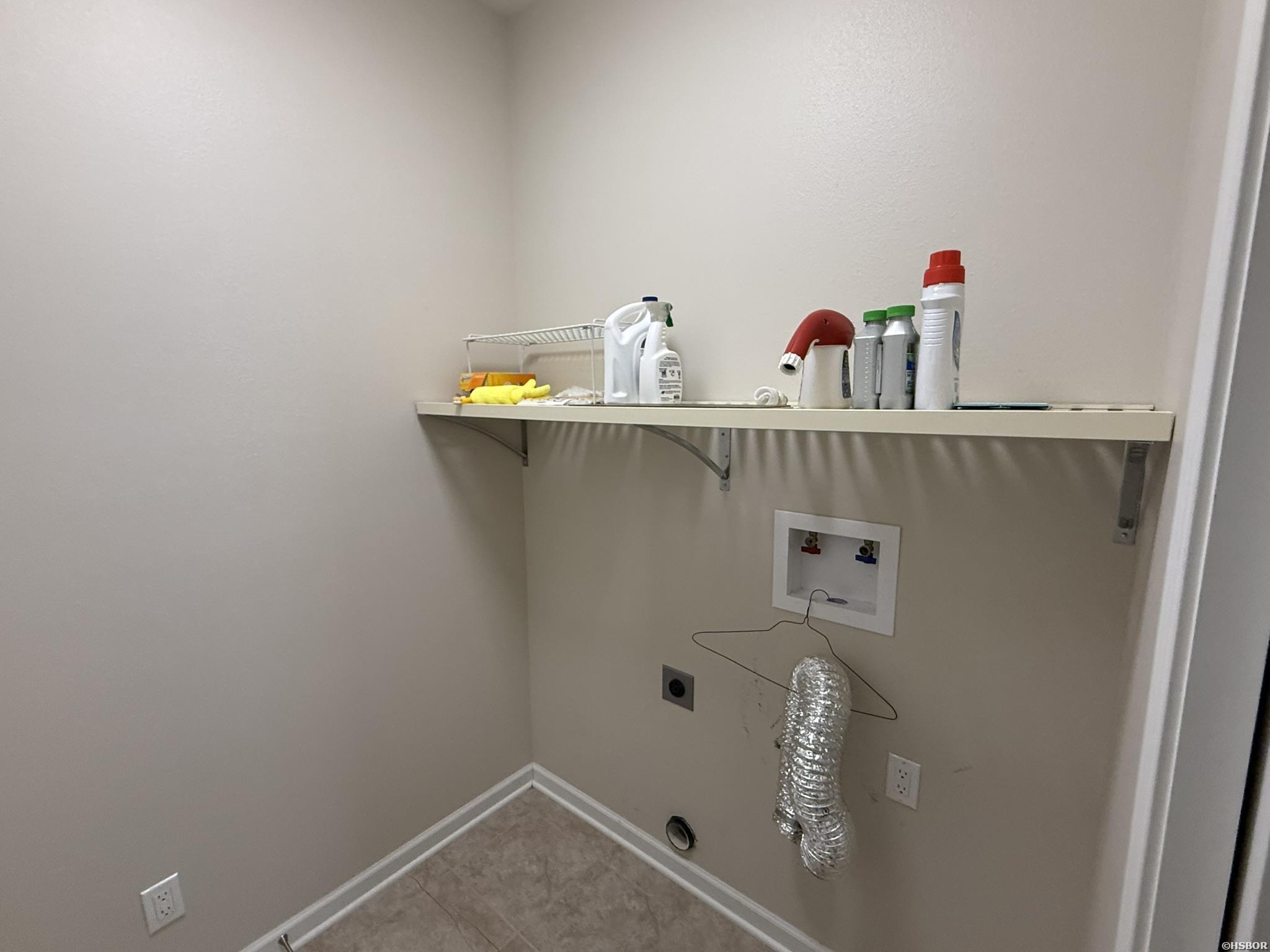 102 Sunflower Street Property Photo 14
