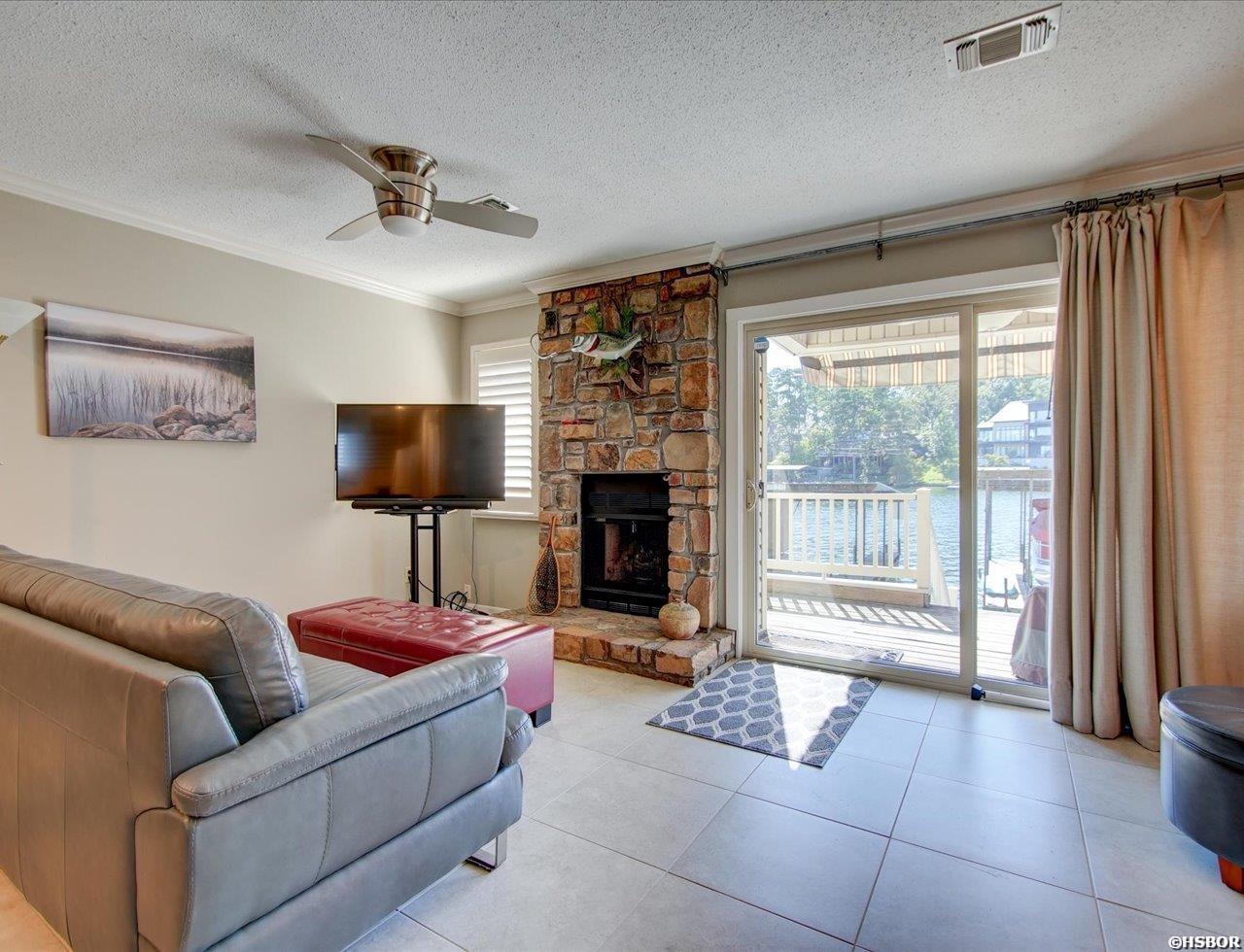 160 Long Island Bay Property Photo 8