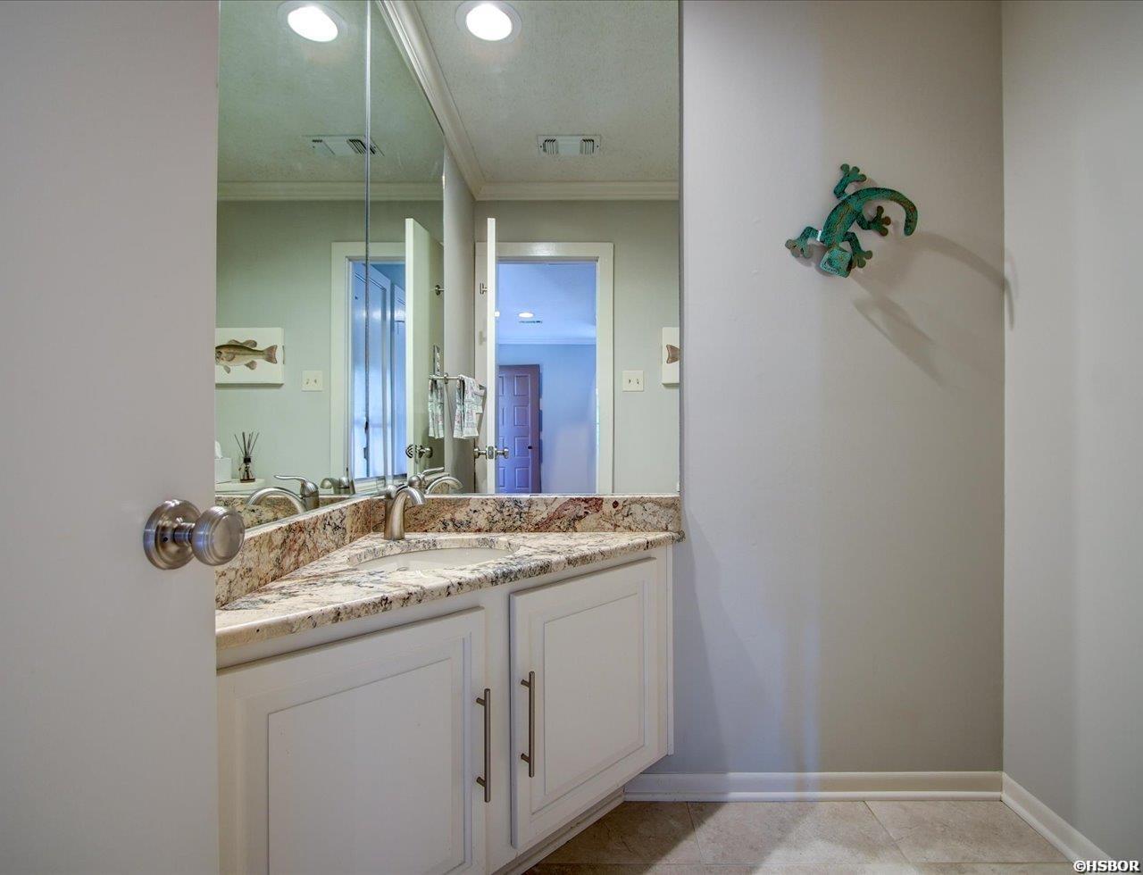 160 Long Island Bay Property Photo 15