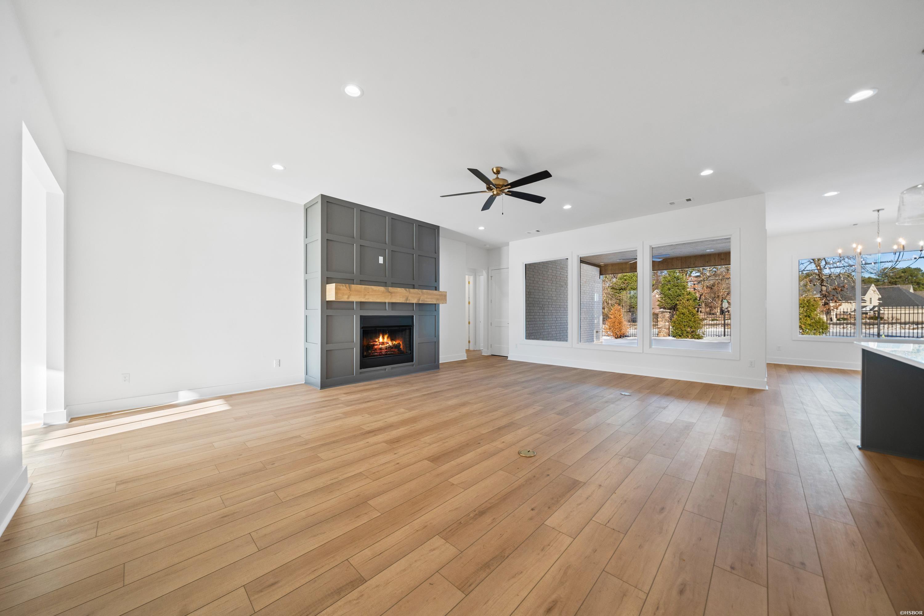 203 Arlington Park Property Photo 6