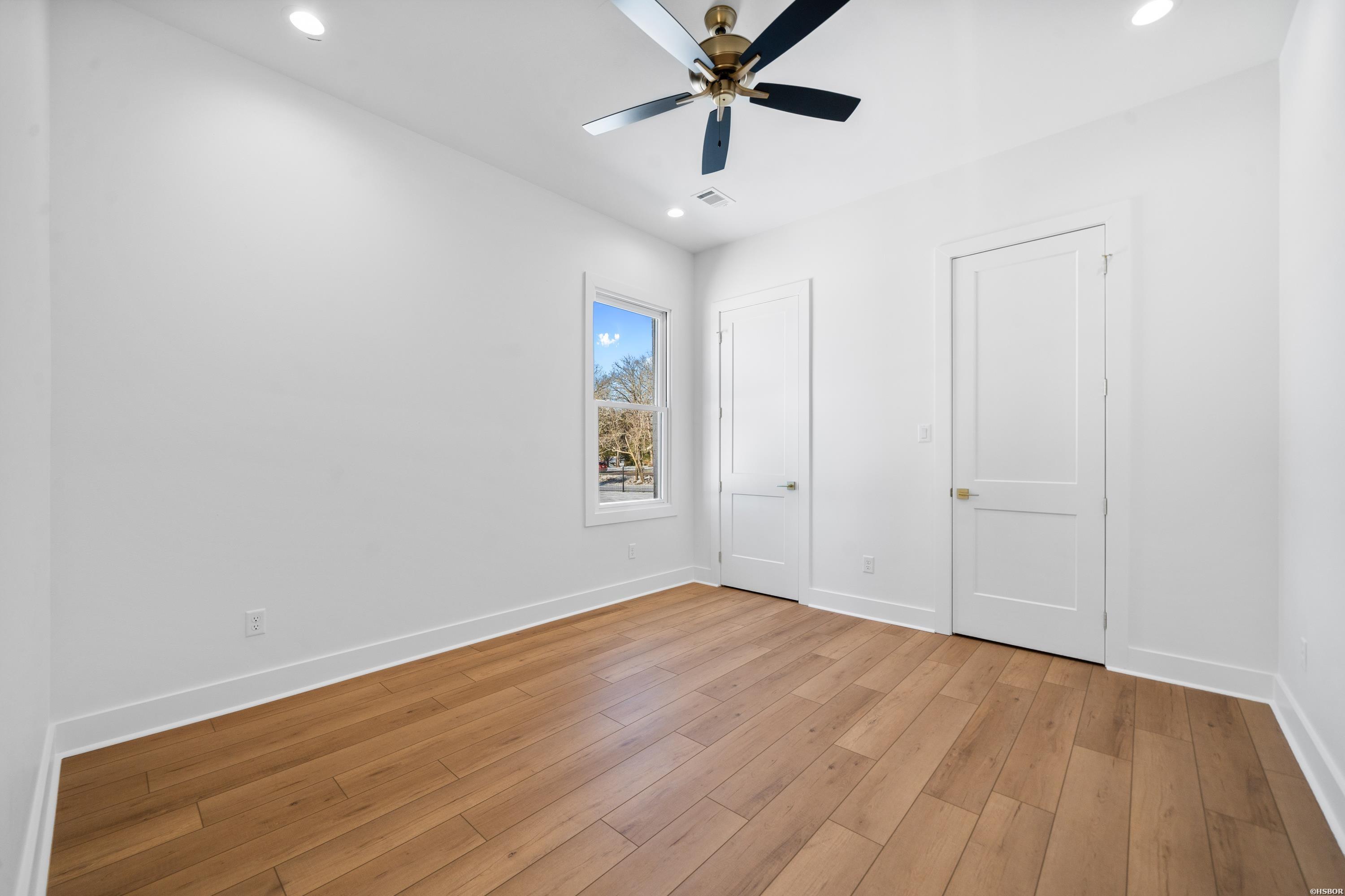 203 Arlington Park Property Photo 13