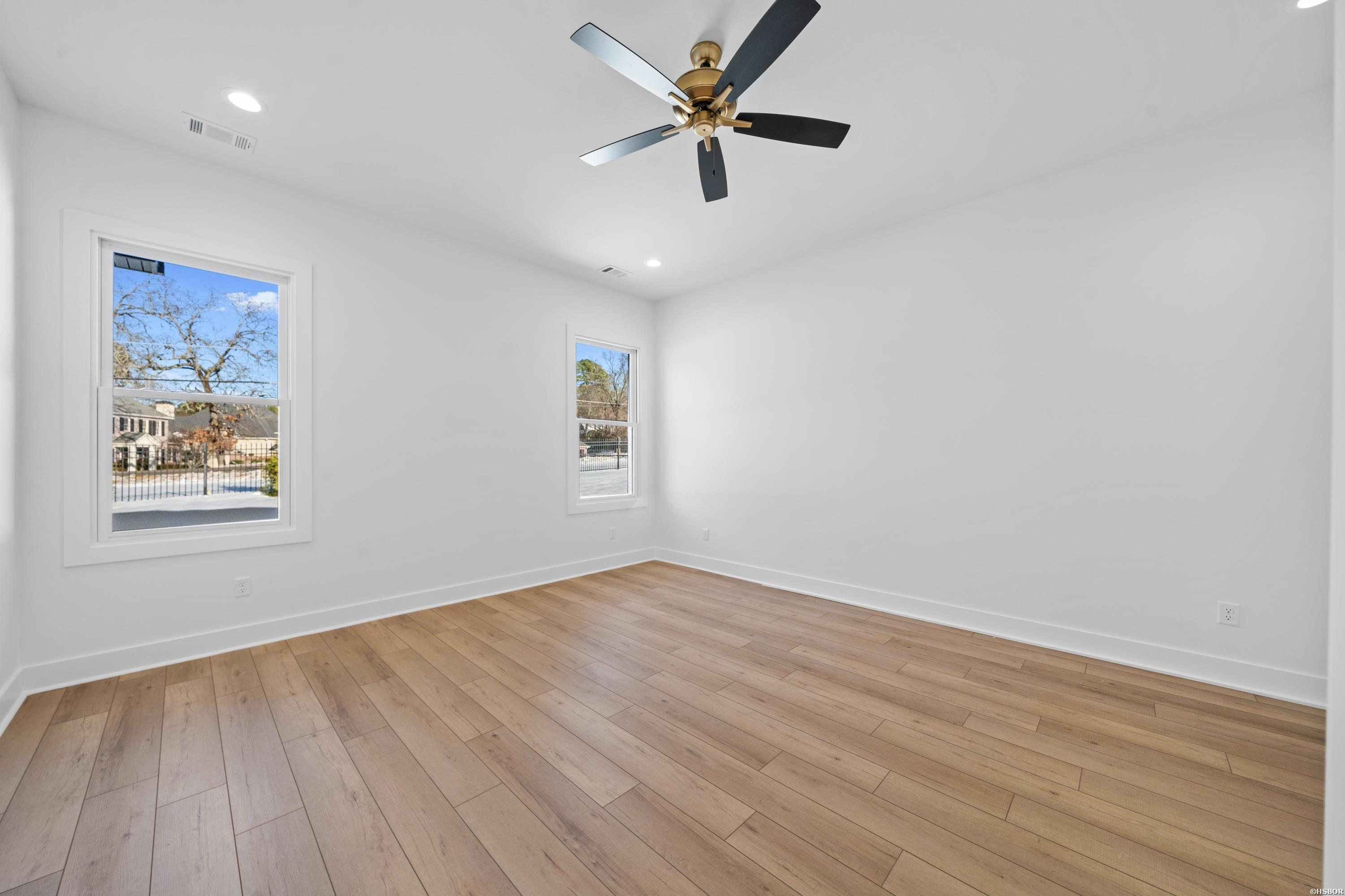 203 Arlington Park Property Photo 19