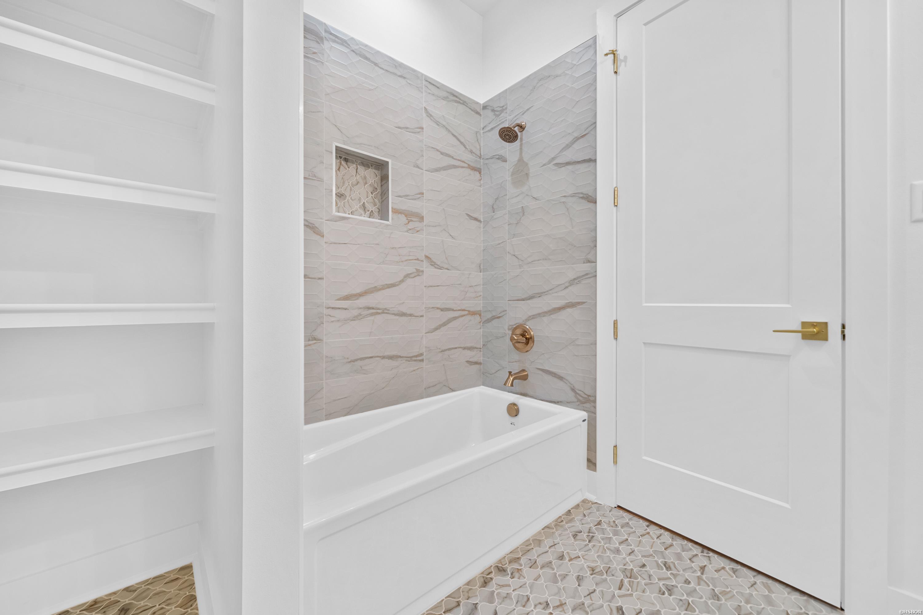 203 Arlington Park Property Photo 34