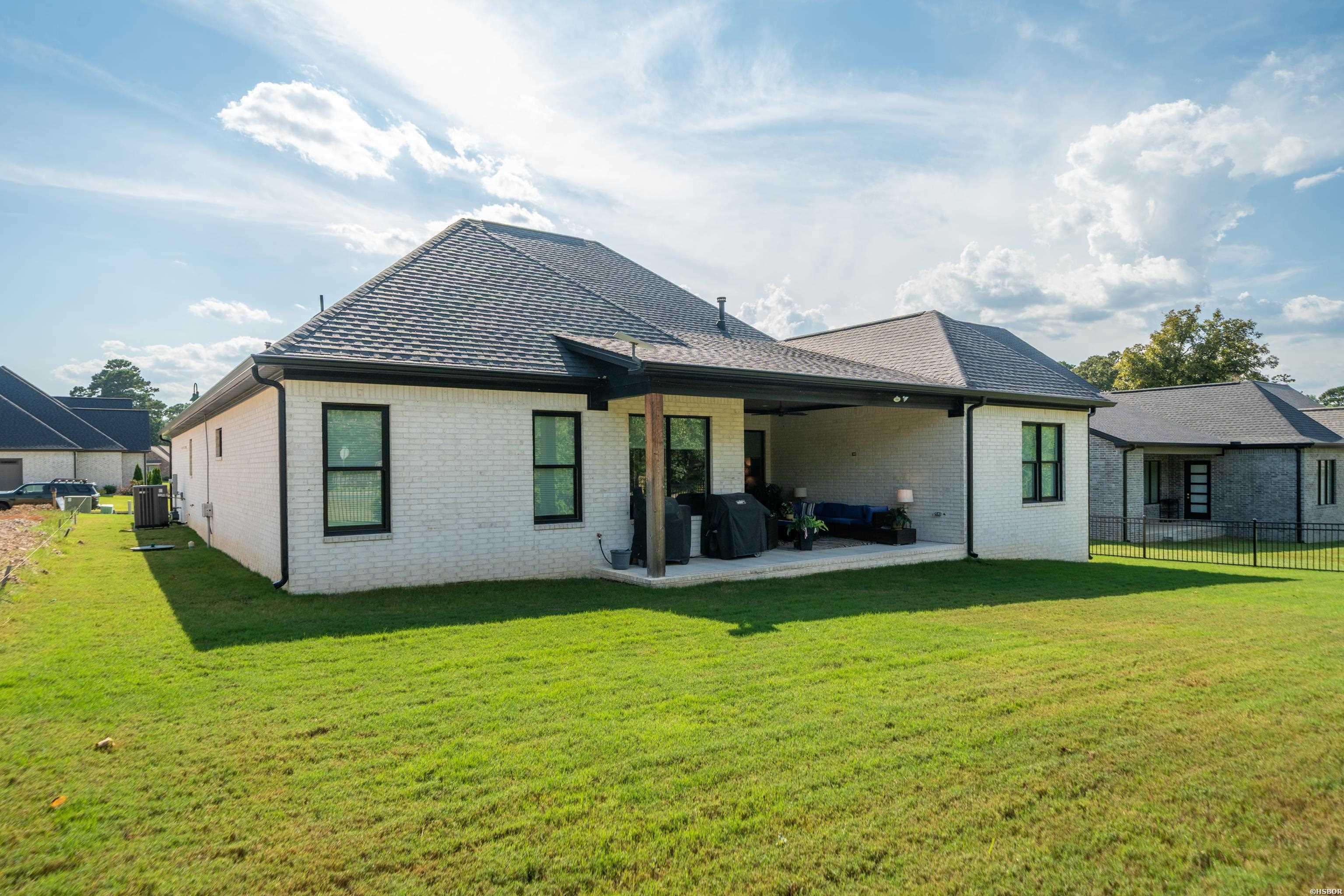 203 Arlington Park Property Photo 39