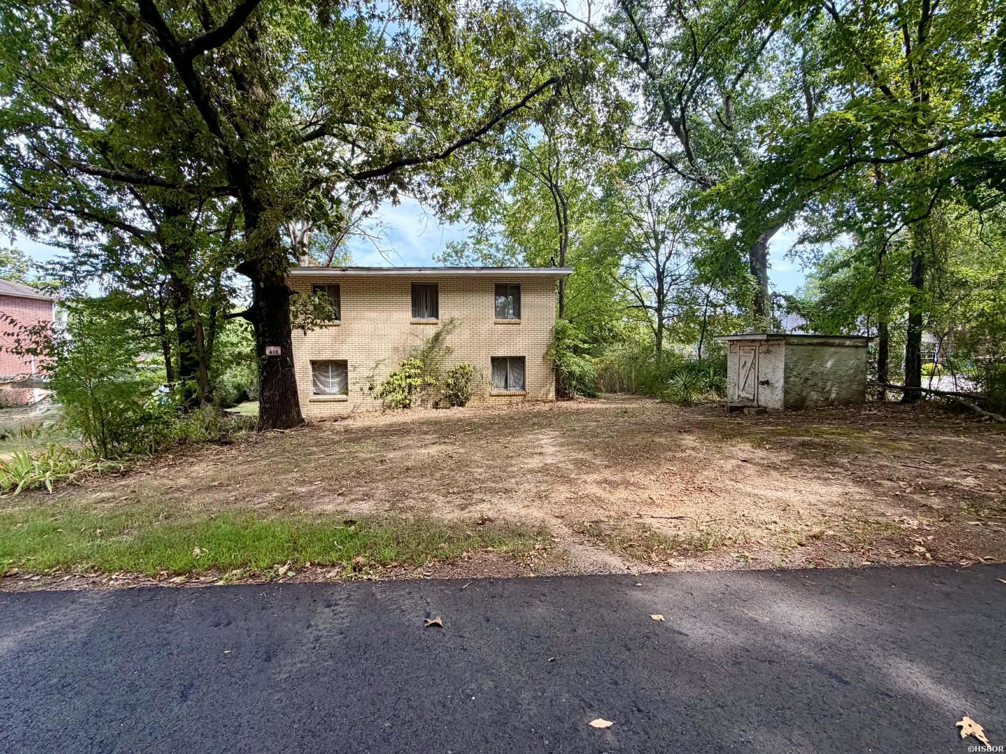 610 Randall Property Photo 7