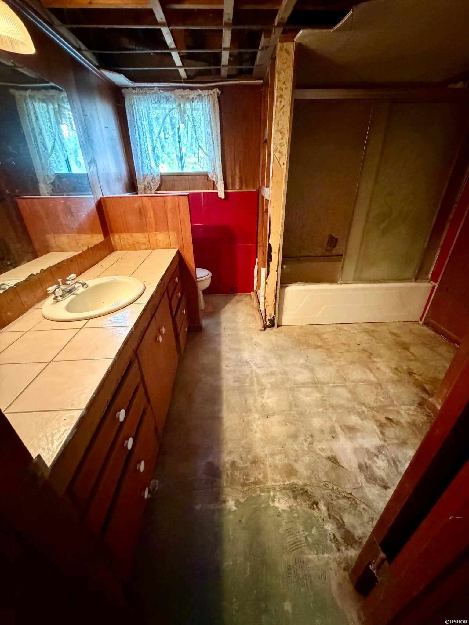 610 Randall Property Photo 17