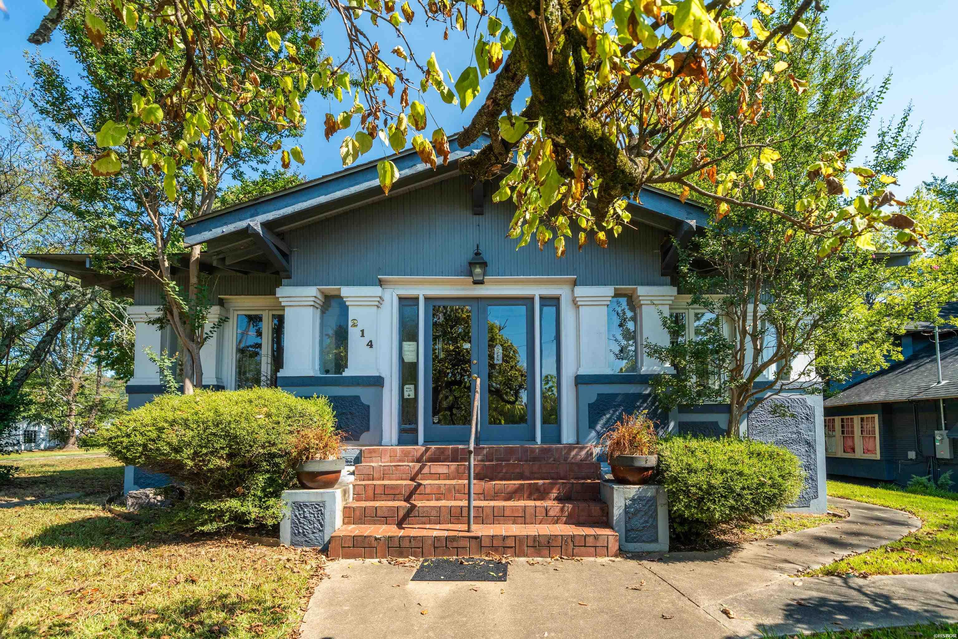 214 HOBSON Avenue Property Photo 1