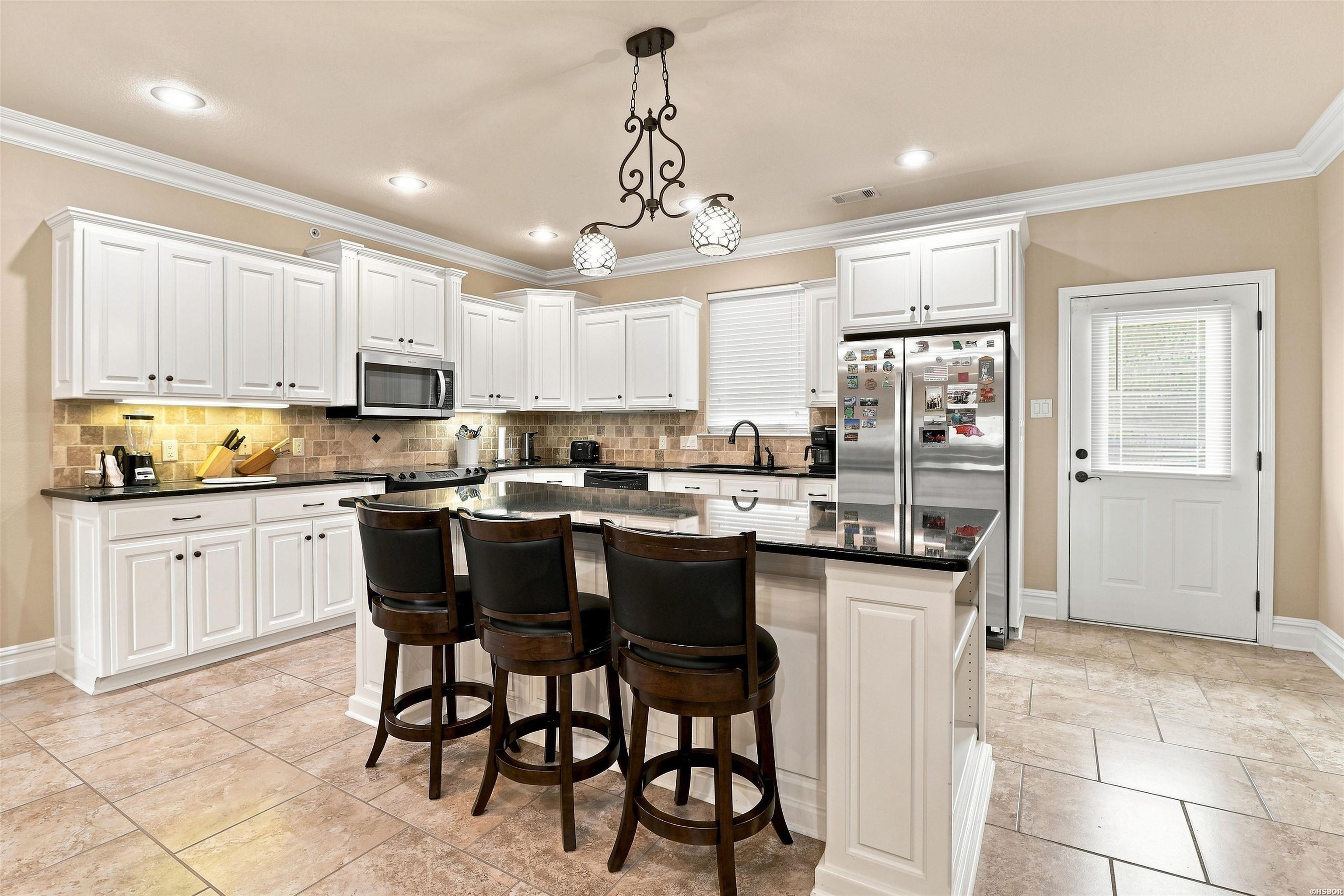 1380 Airport Property Photo 3