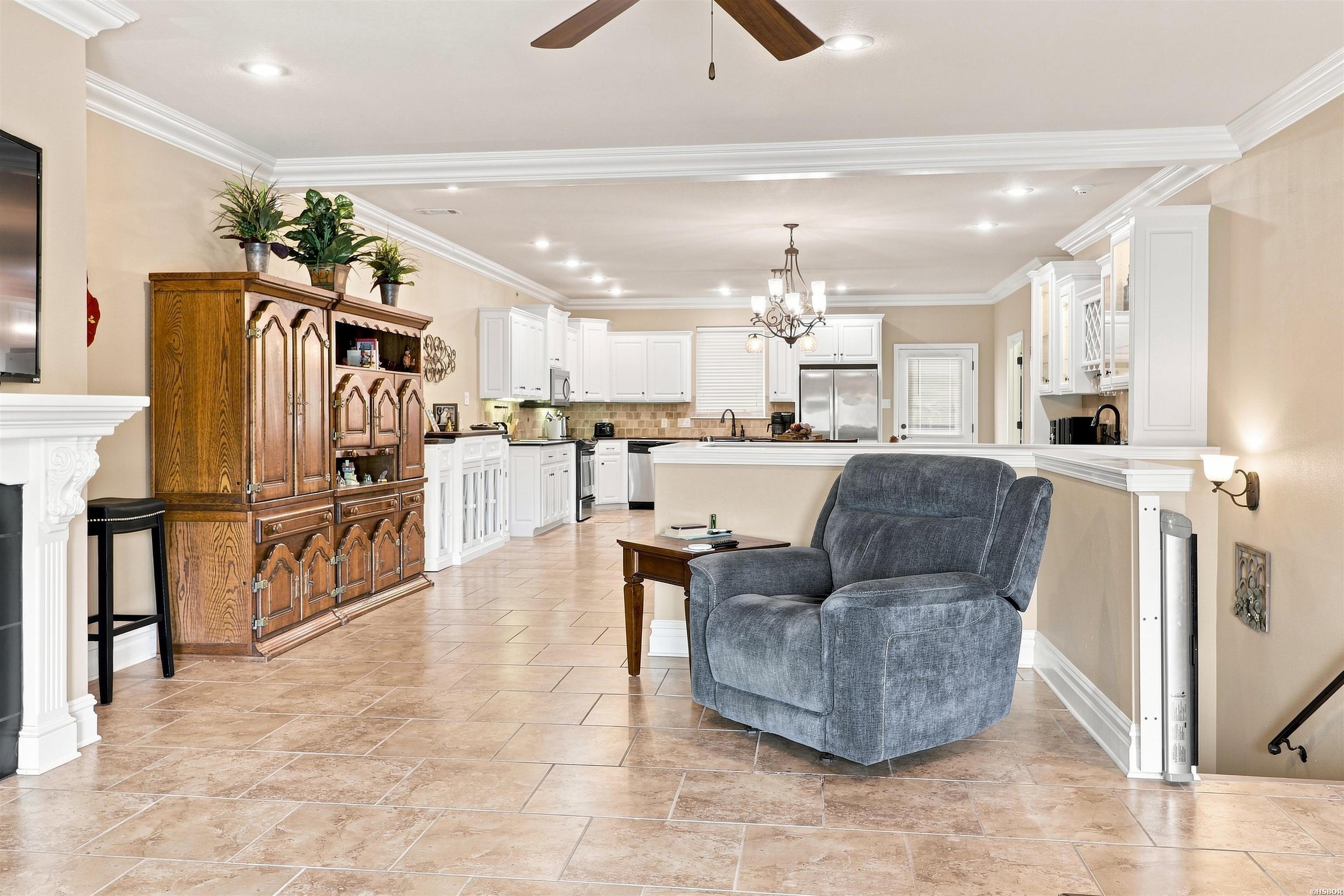 1380 Airport Property Photo 15