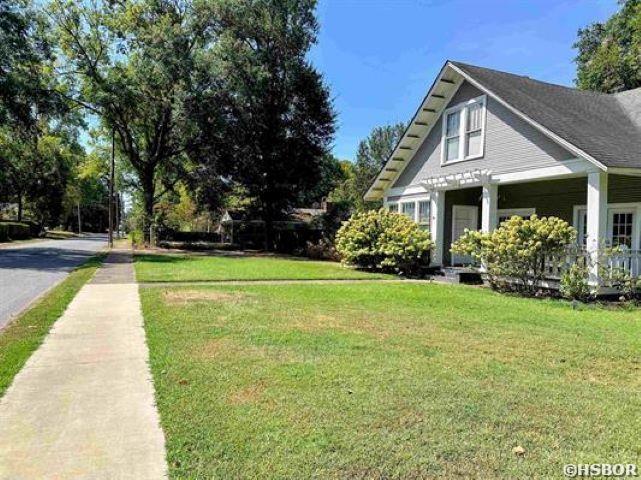 906 School Street Property Photo 37
