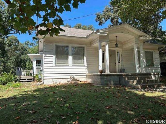 130 CIRCLE Drive