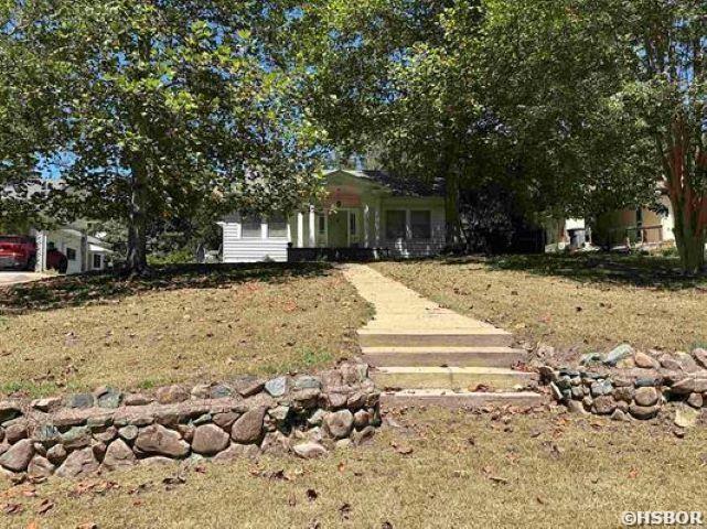 130 Circle Drive Property Photo 3