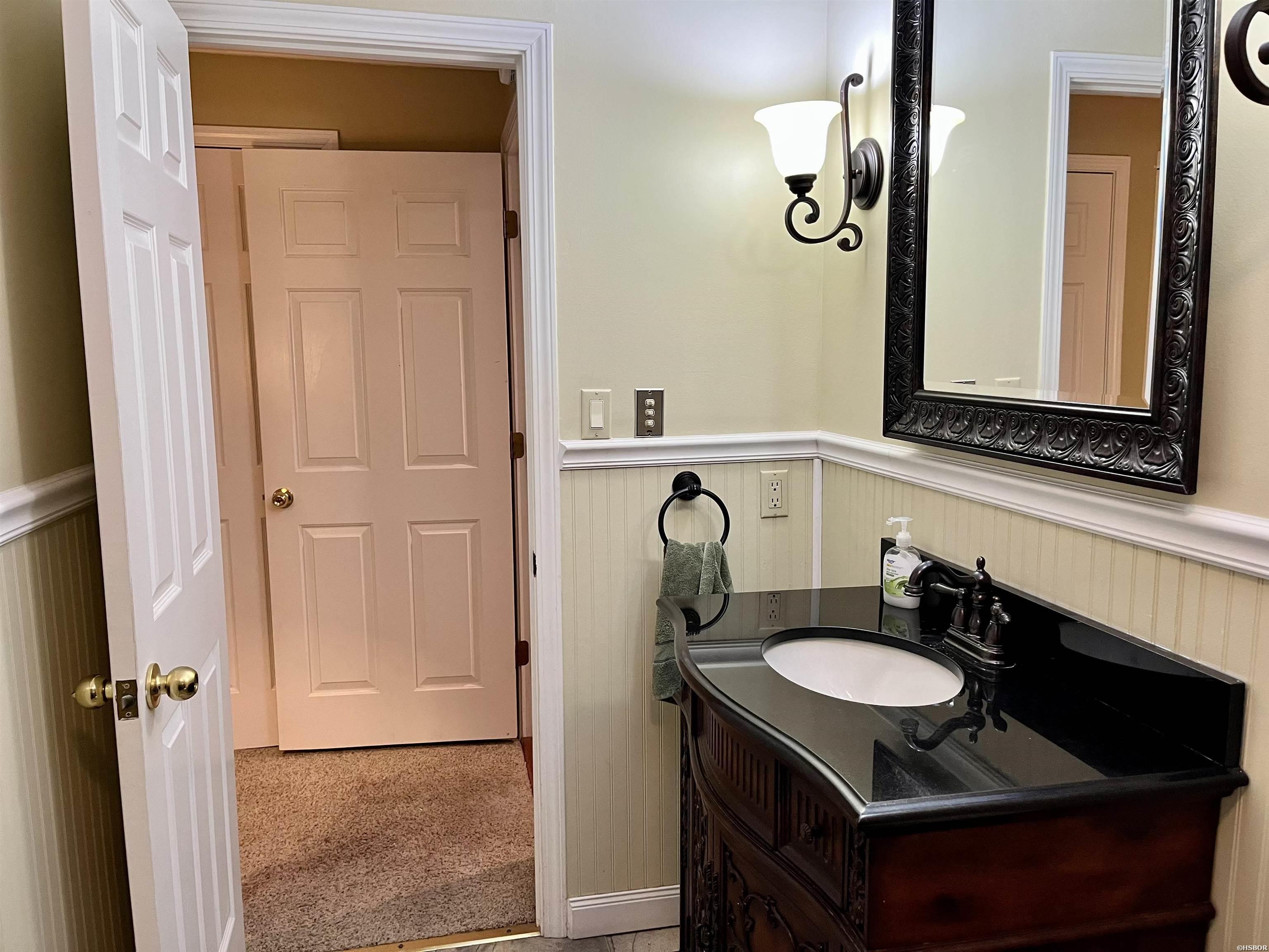 200 Pretti Point Property Photo 30