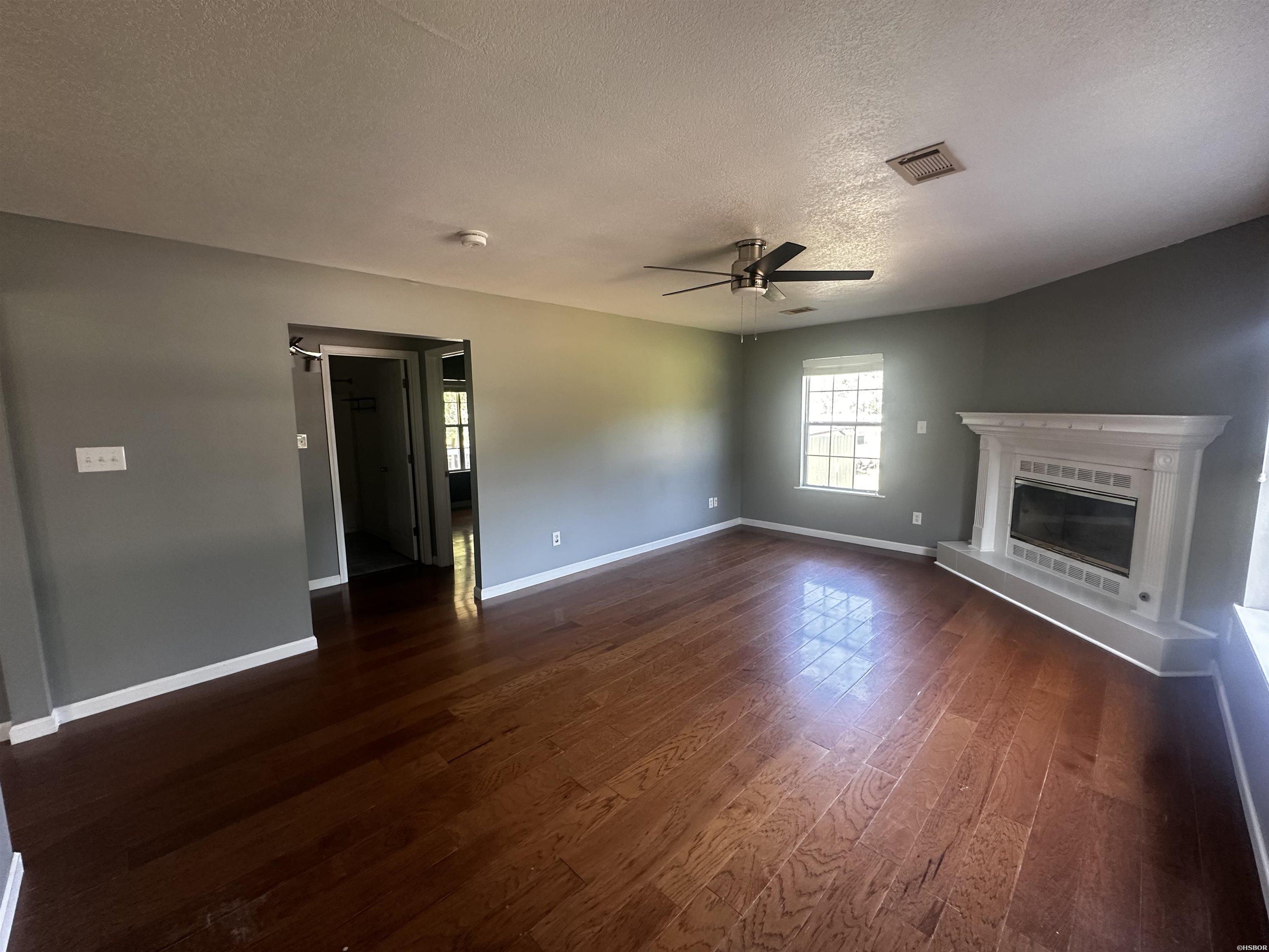258 Dingler Road Property Photo 8