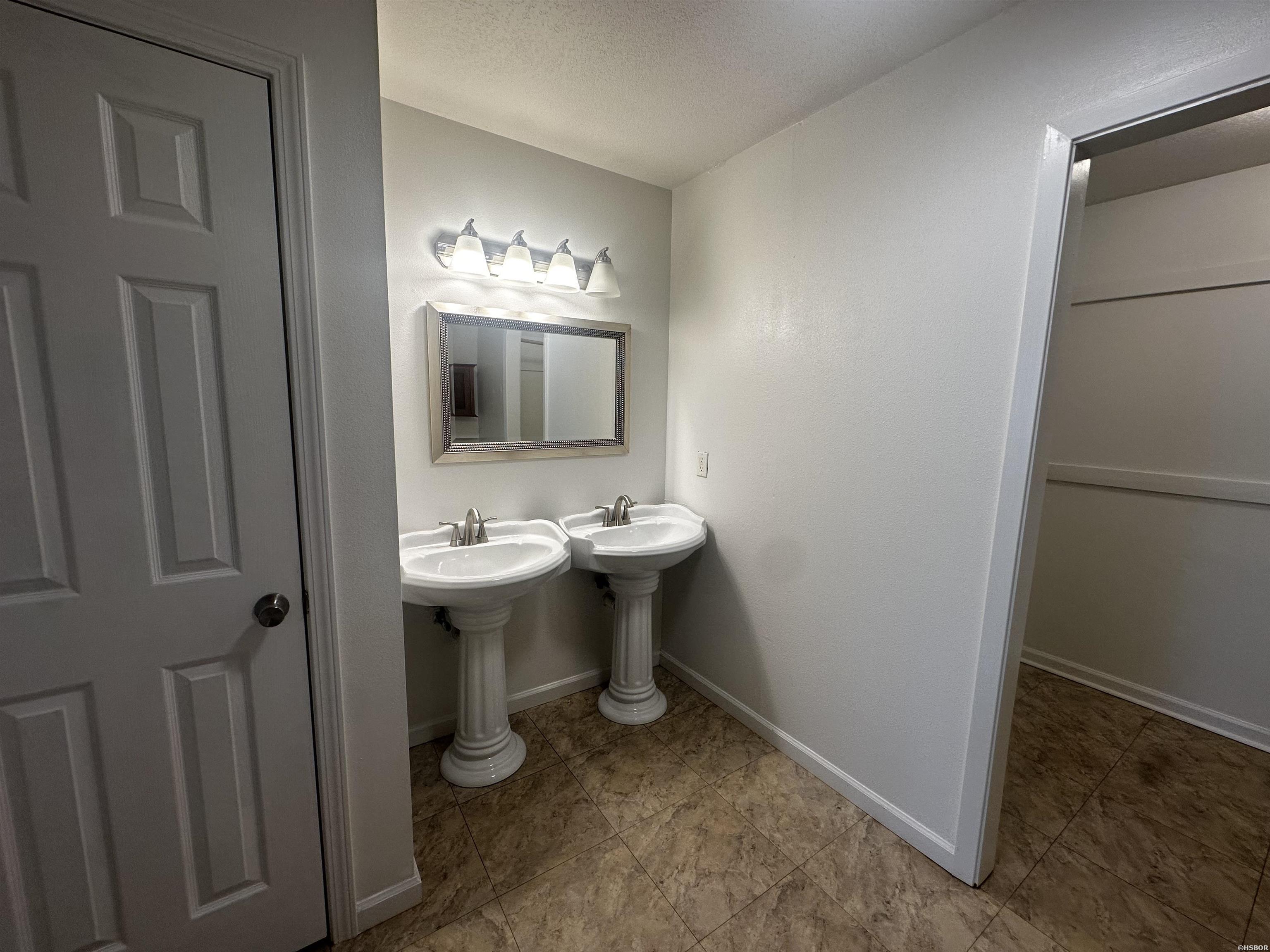 258 Dingler Road Property Photo 21