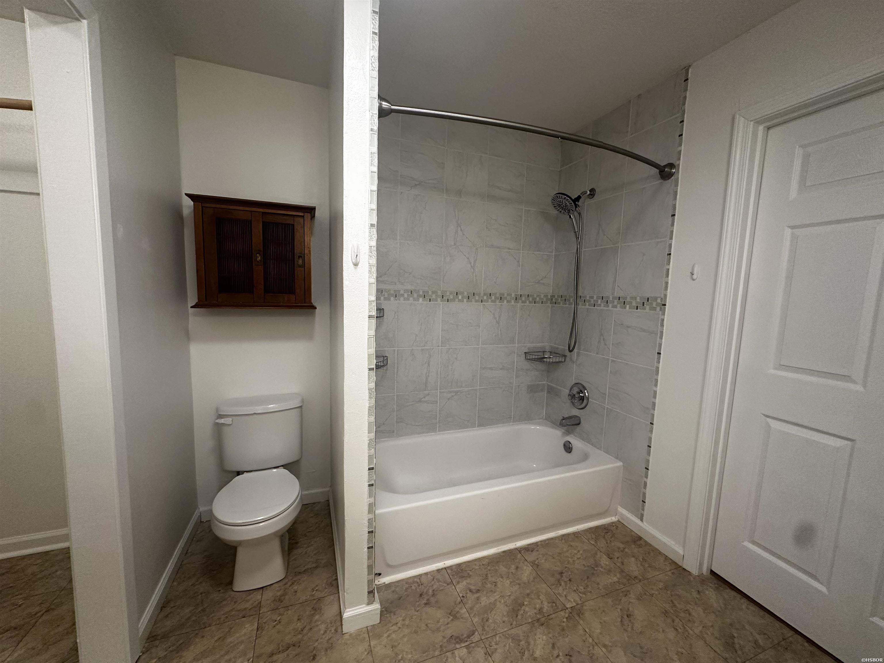 258 Dingler Road Property Photo 24
