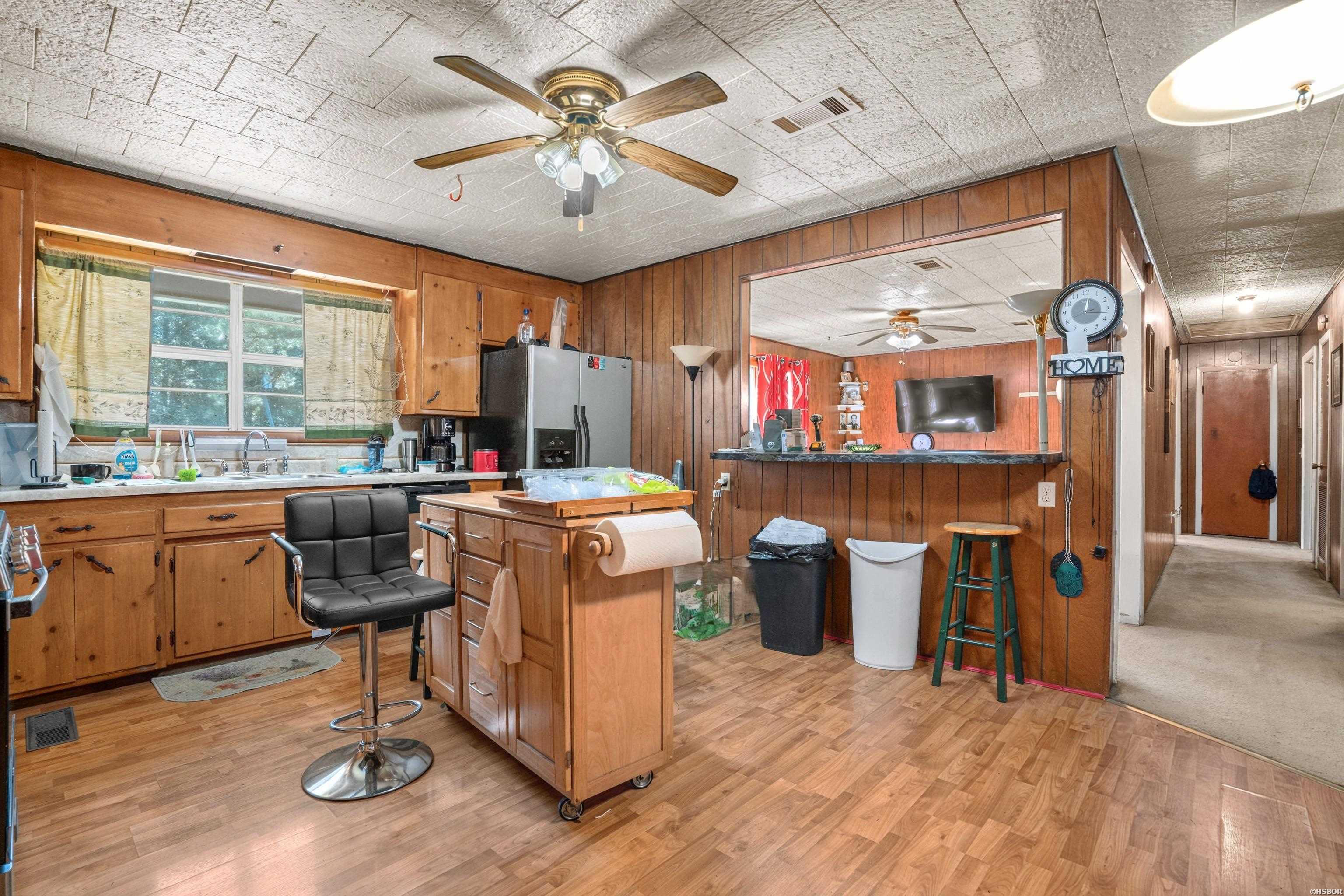 55 & 60 Wood Street Property Photo 14