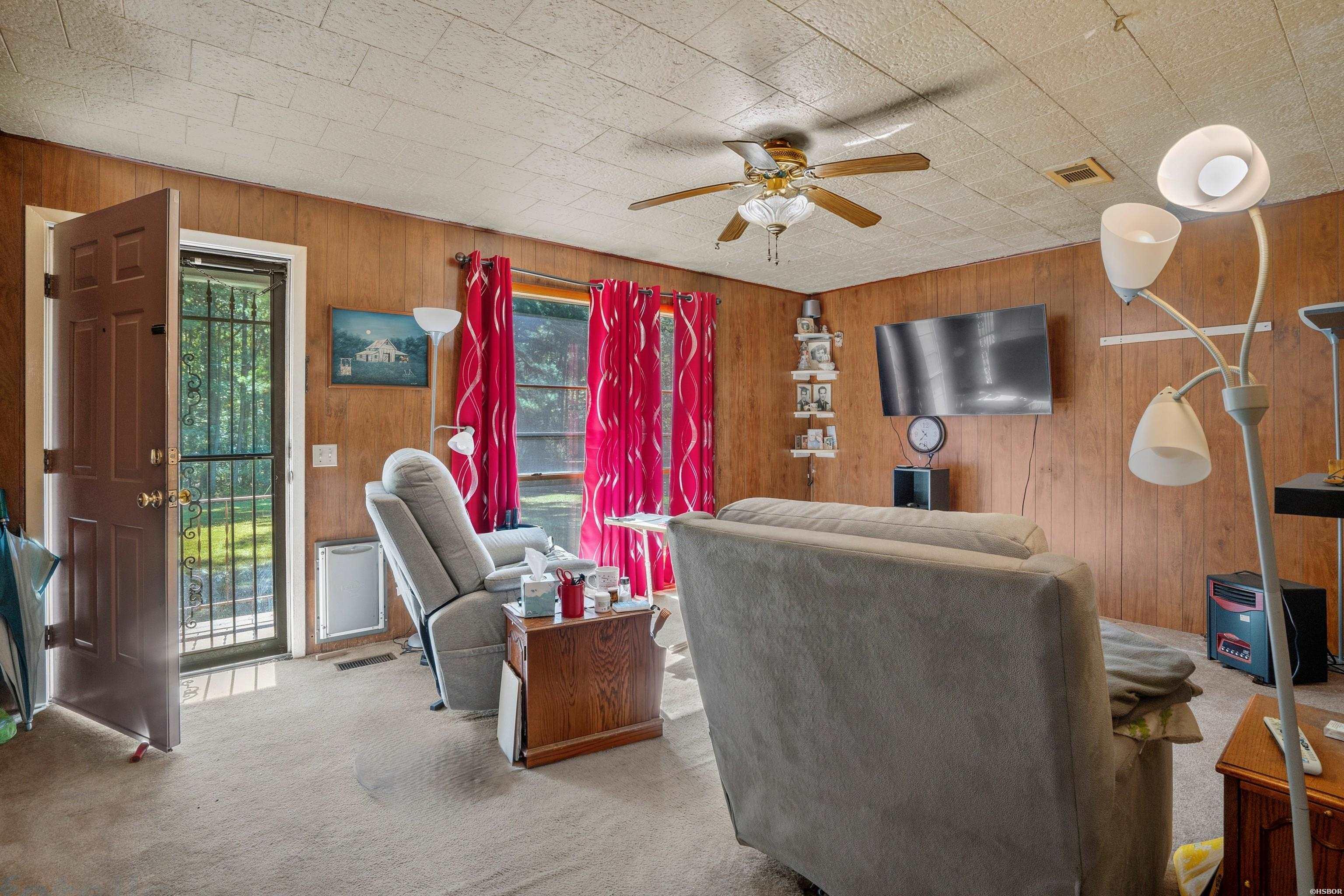 55 & 60 Wood Street Property Photo 18