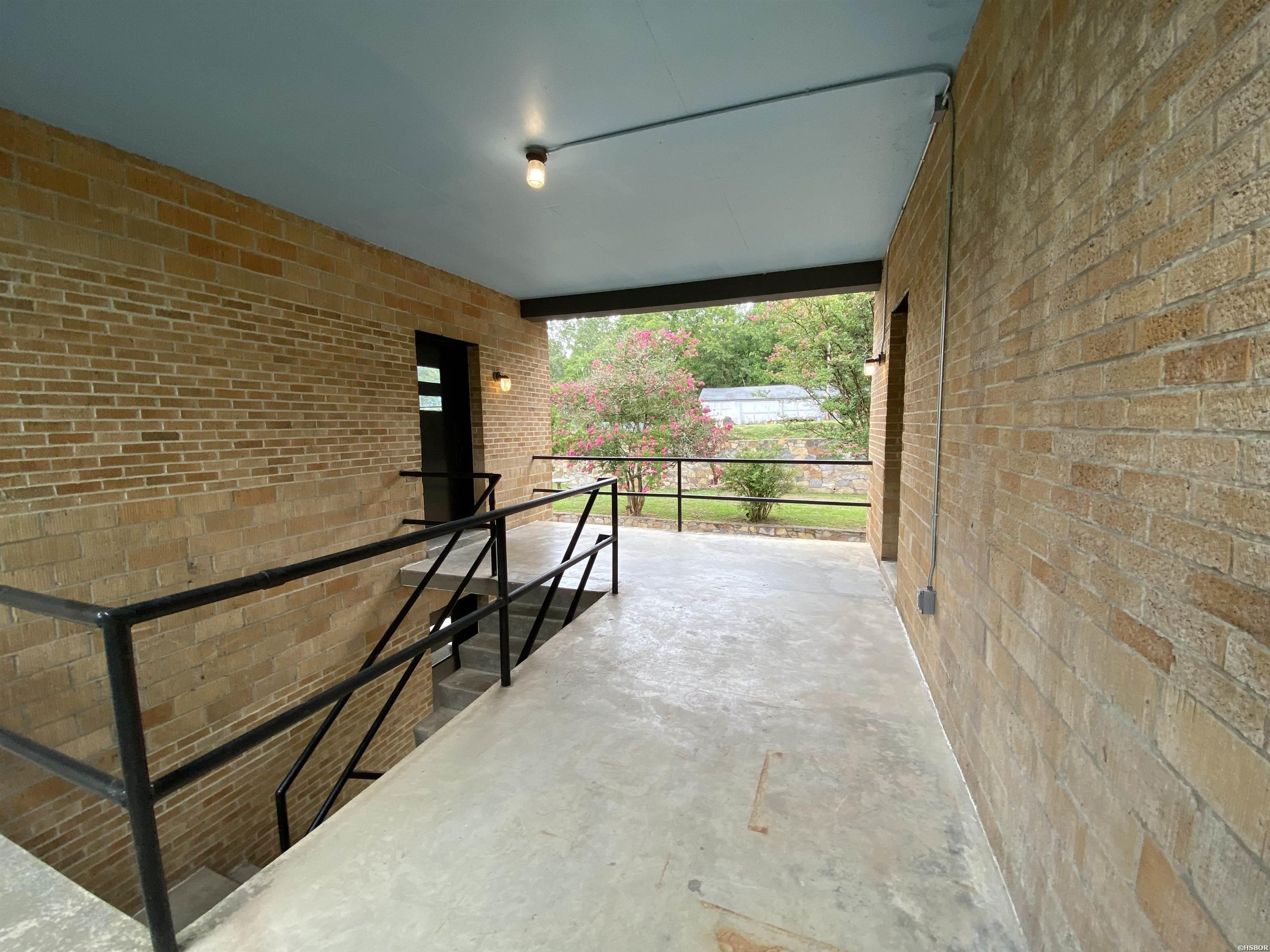 1007 Park Avenue Property Photo 9
